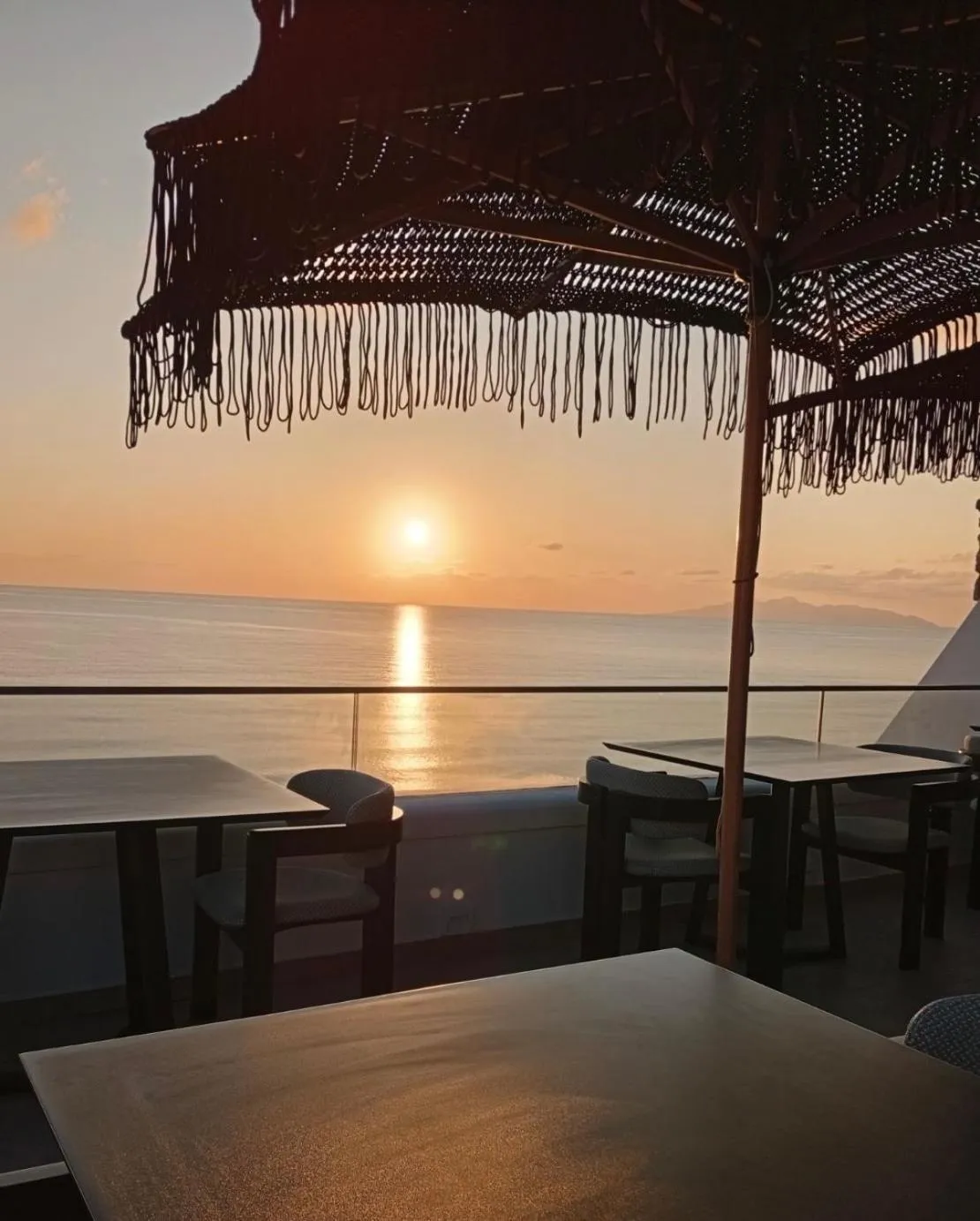 Sunrise in Aelia Thalassa