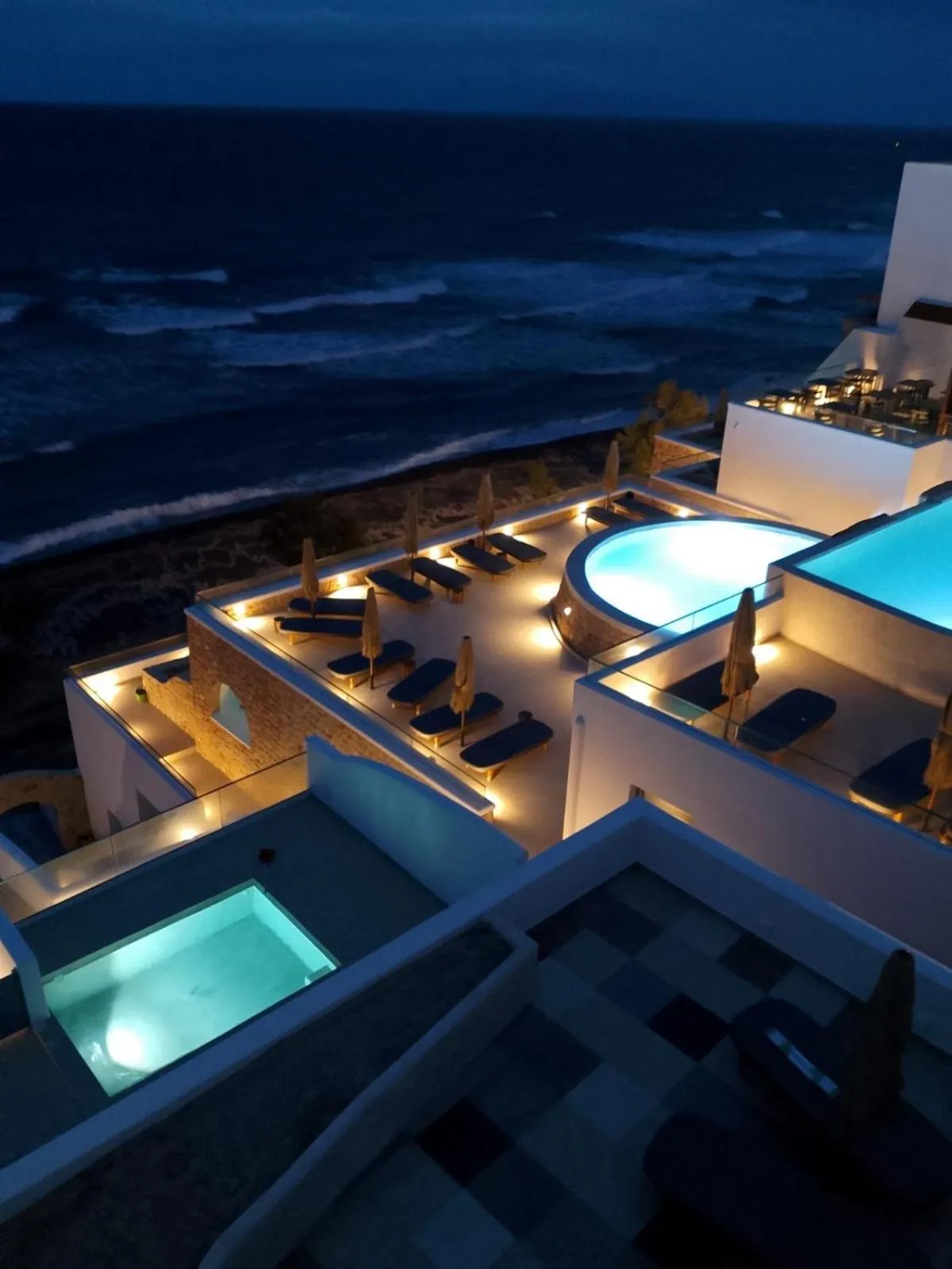 Night in Aelia Thalassa