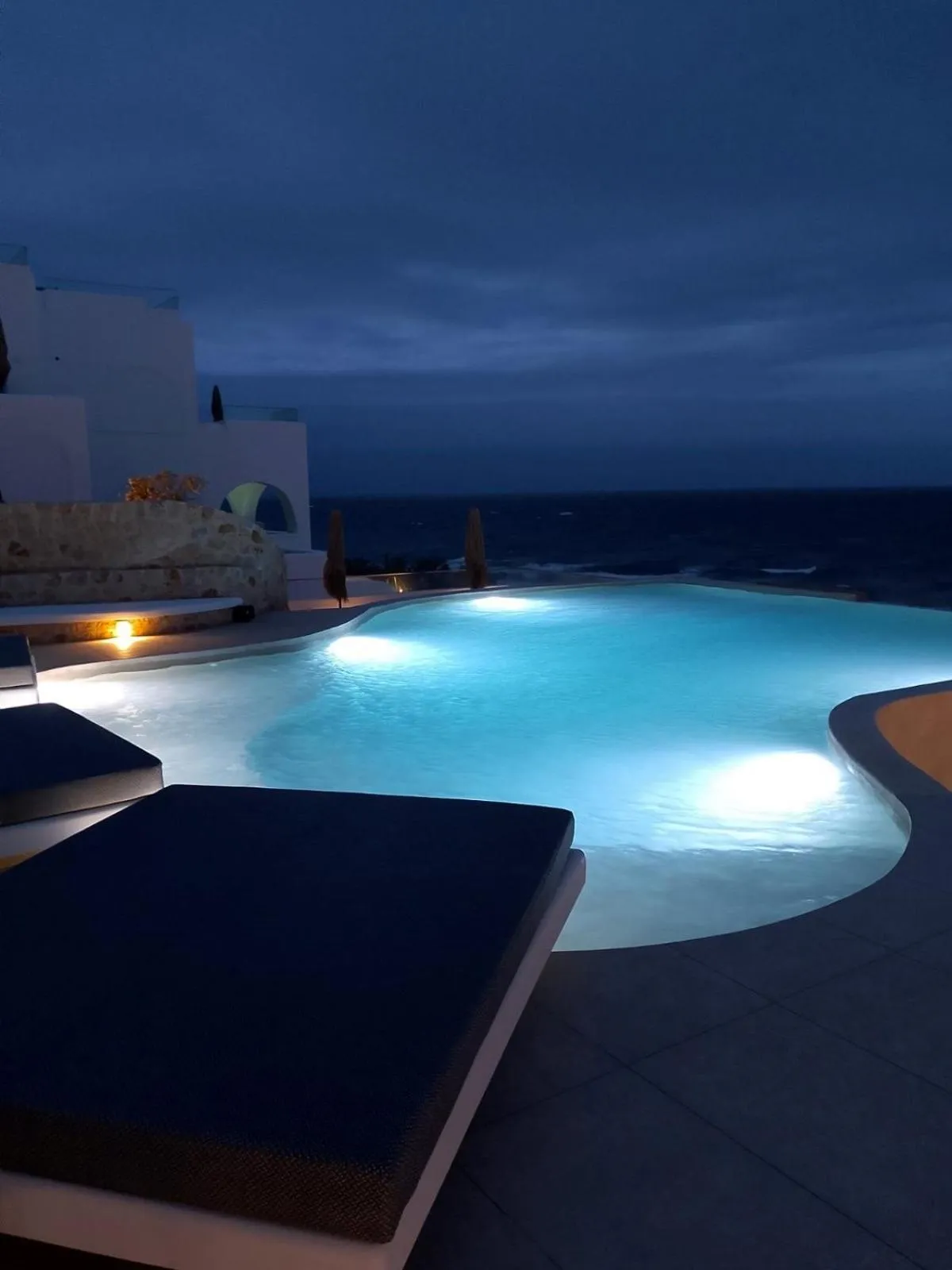 Property building in Aelia Thalassa