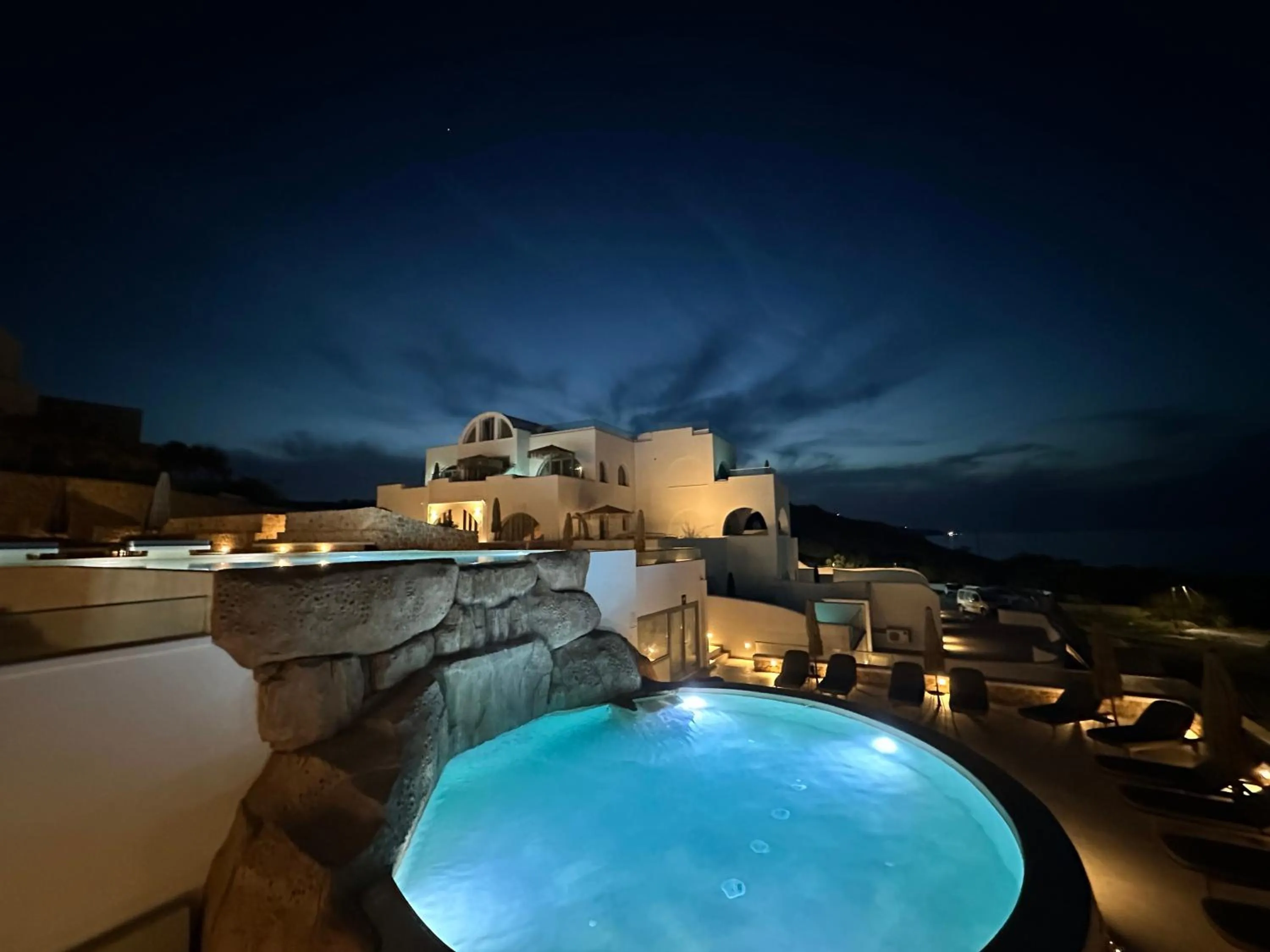 Night in Aelia Thalassa