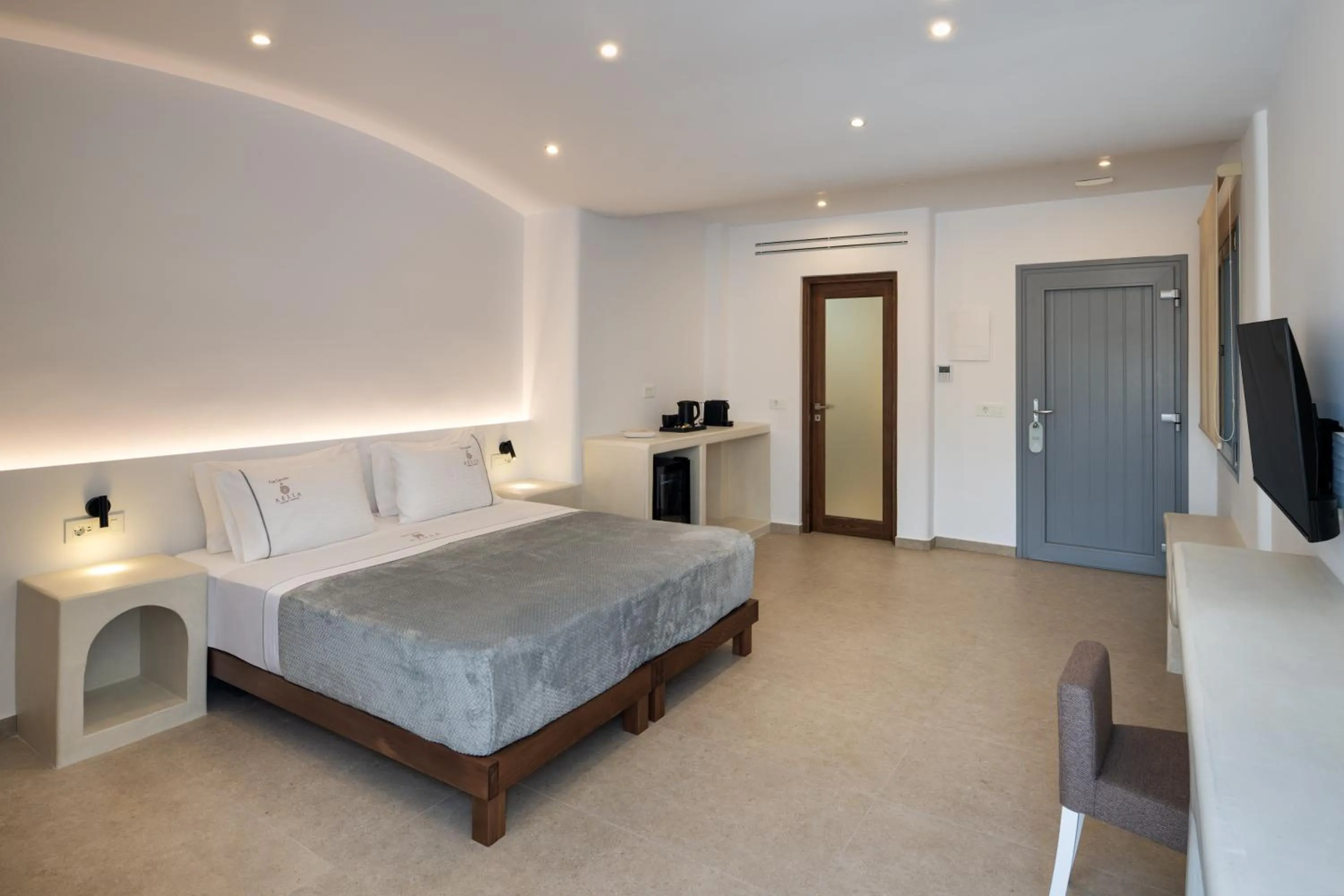 Bedroom, Bed in Aelia Thalassa