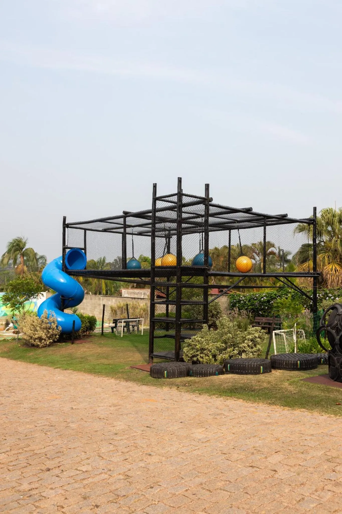 Children play ground in Valinhos Plaza Hotel