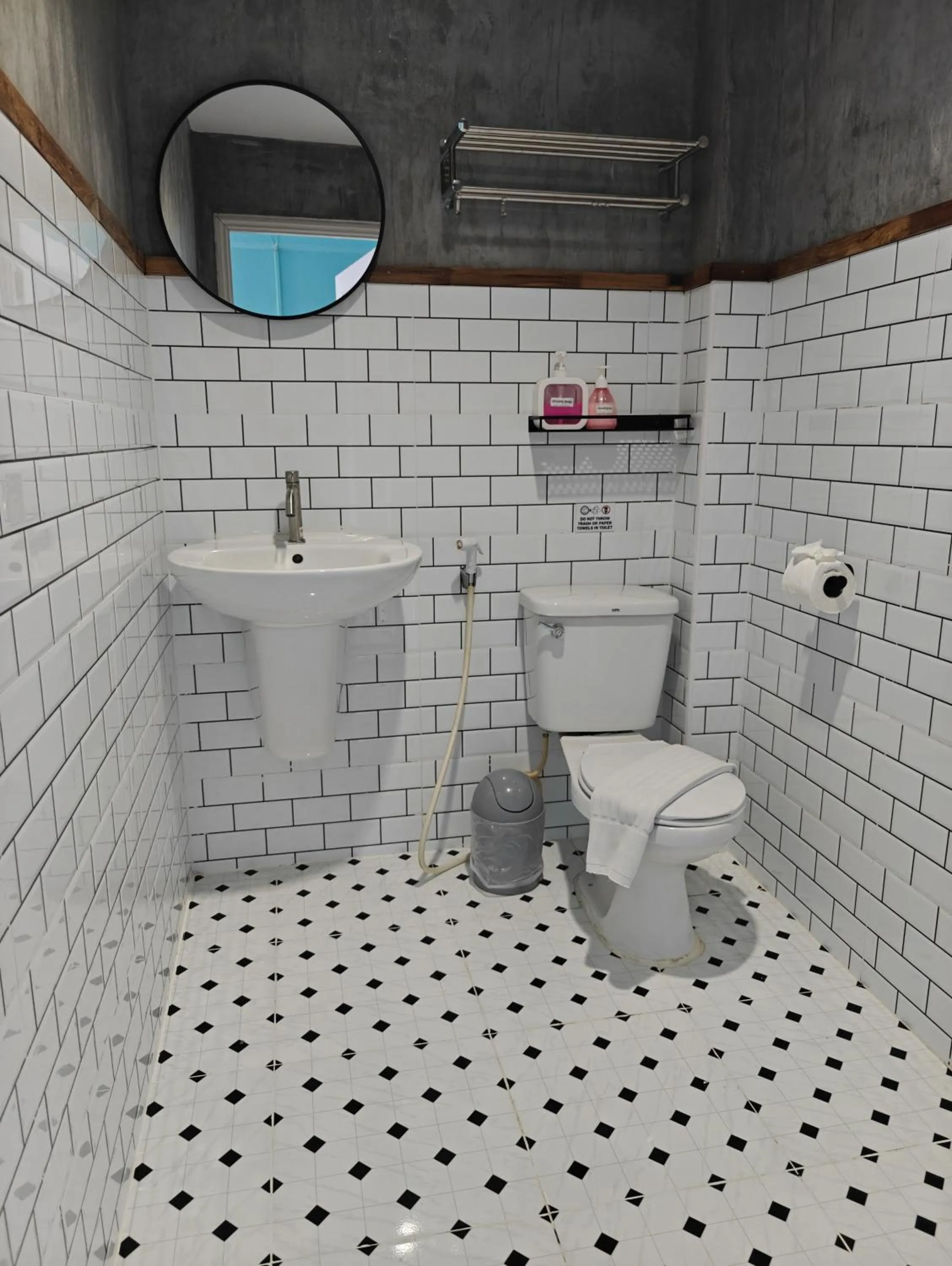 Bathroom in myPatong Social Hostel