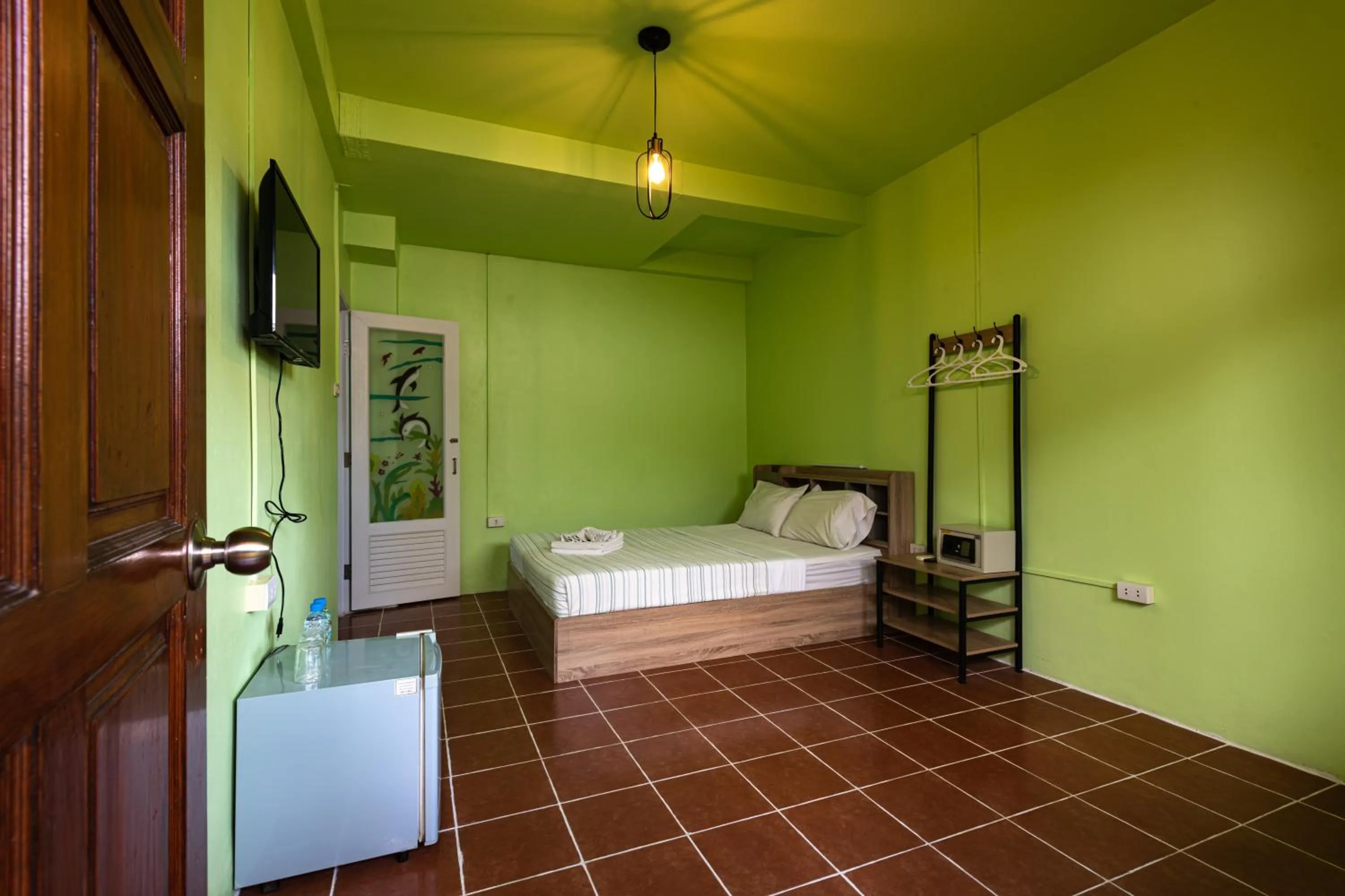 Bedroom, Bed in myPatong Social Hostel