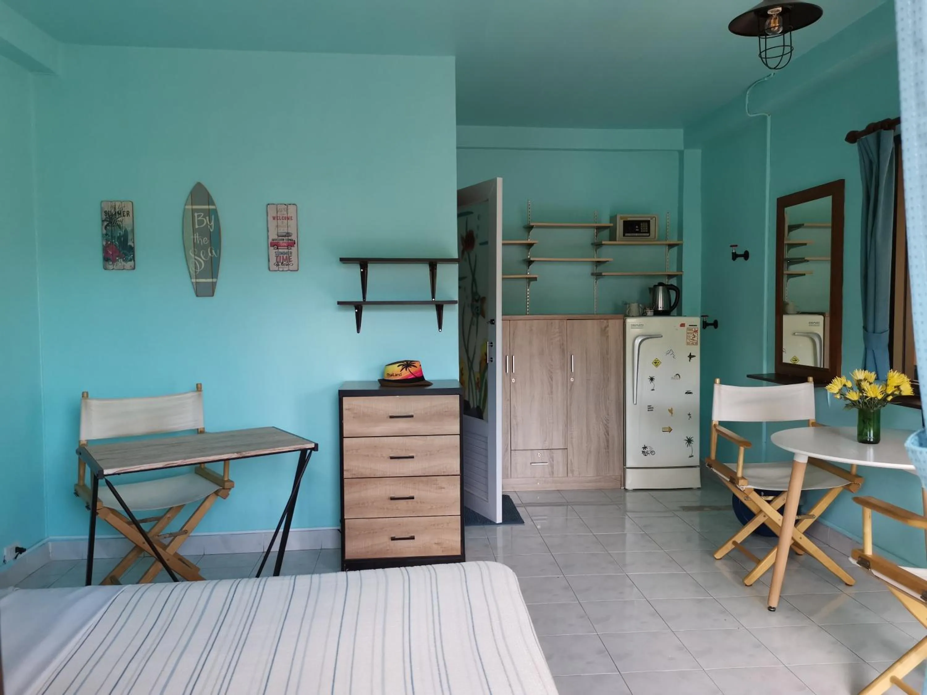 Photo of the whole room, Bed in myPatong Social Hostel