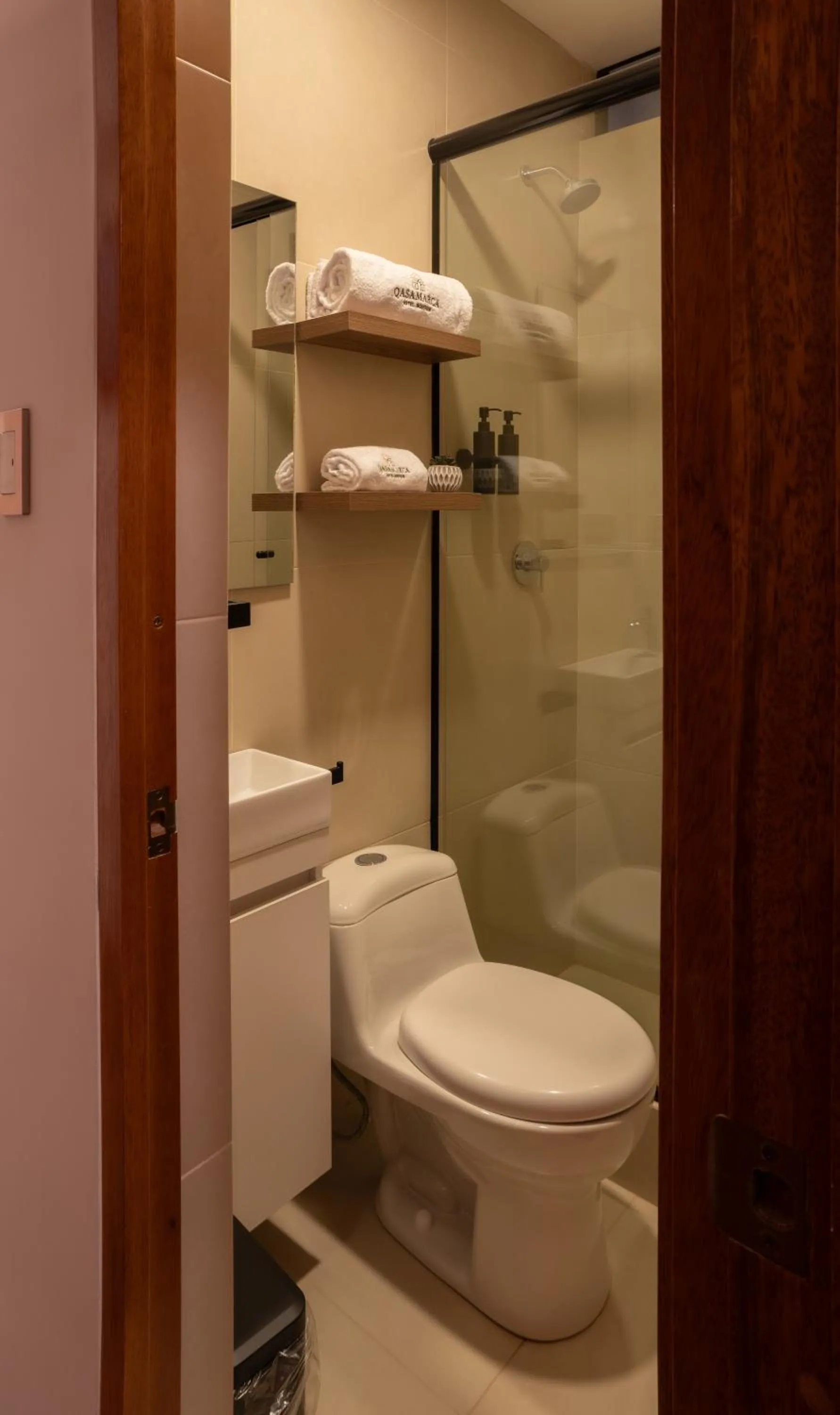 Shower in Qasamarca Hotel Boutique