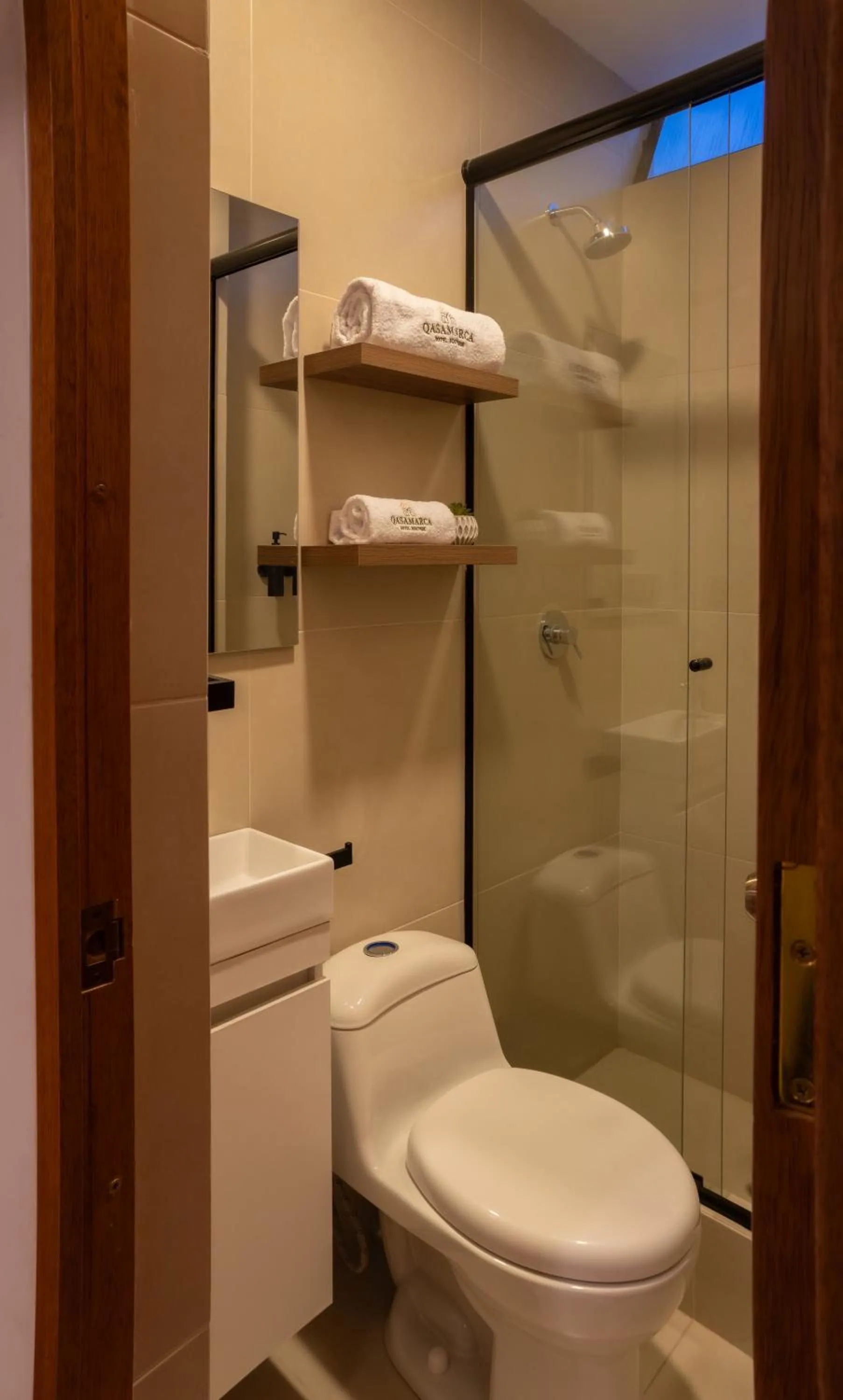 Shower in Qasamarca Hotel Boutique