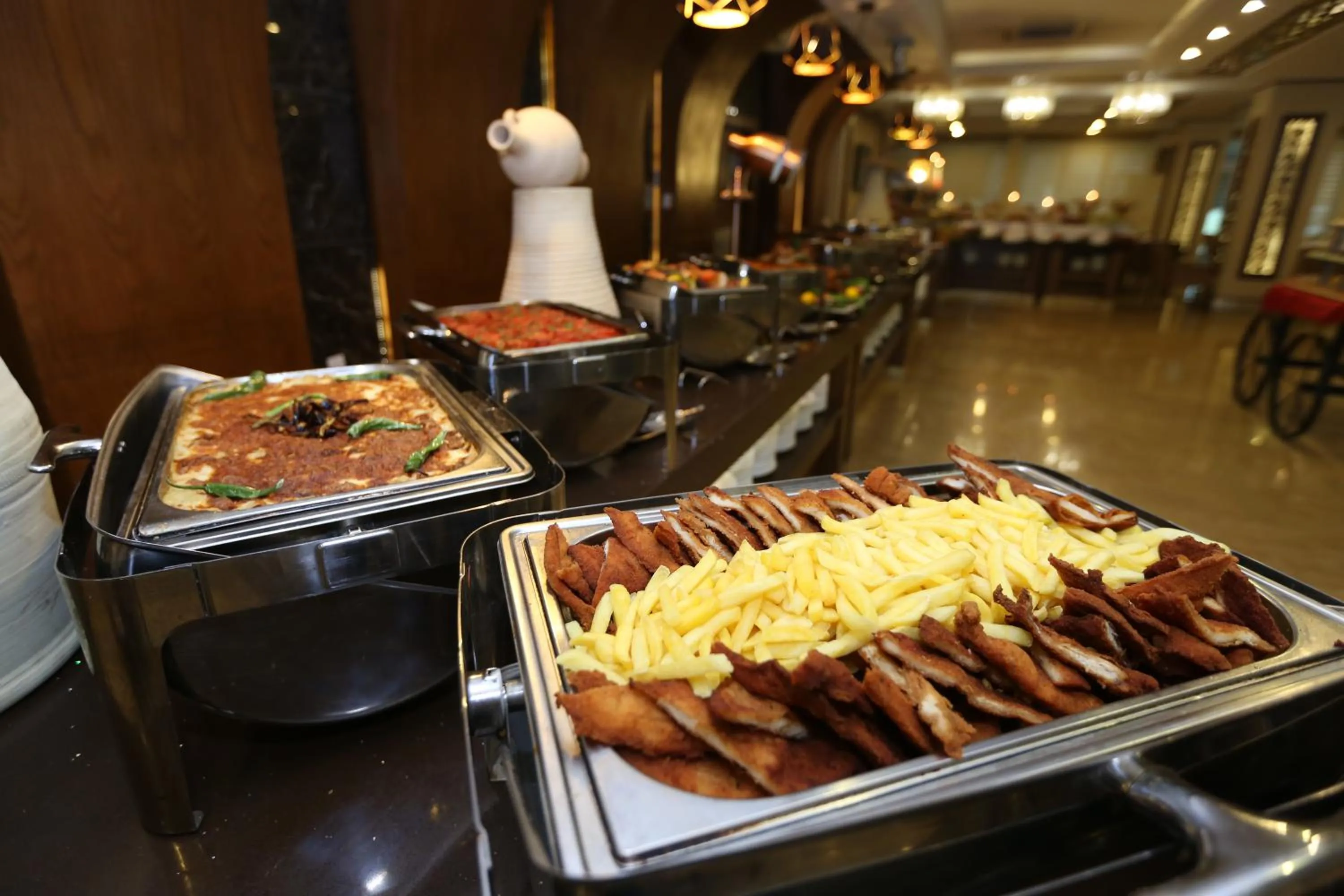 Restaurant/places to eat in Ankawa Royal Hotel & Spa