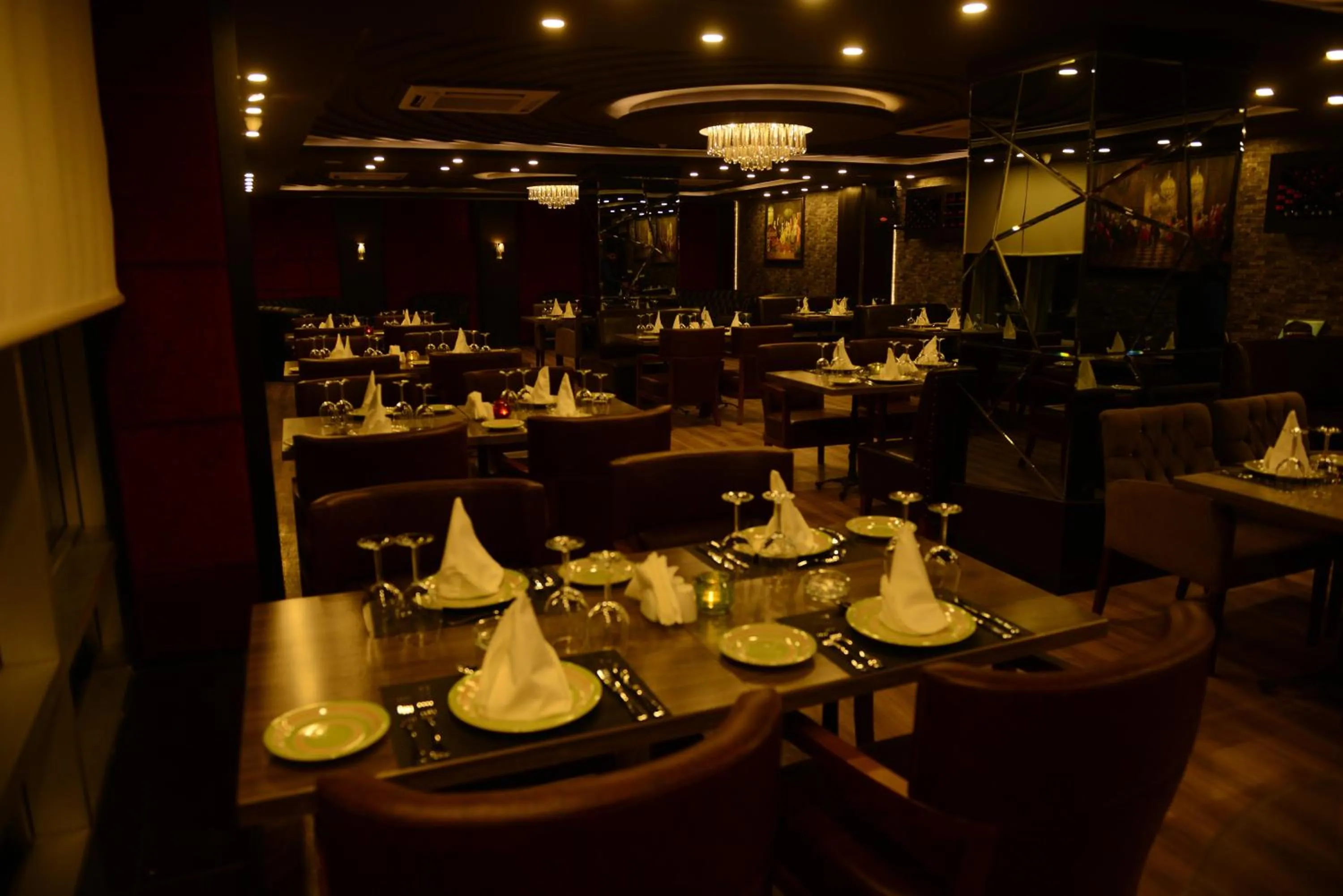 Restaurant/places to eat in Ankawa Royal Hotel & Spa