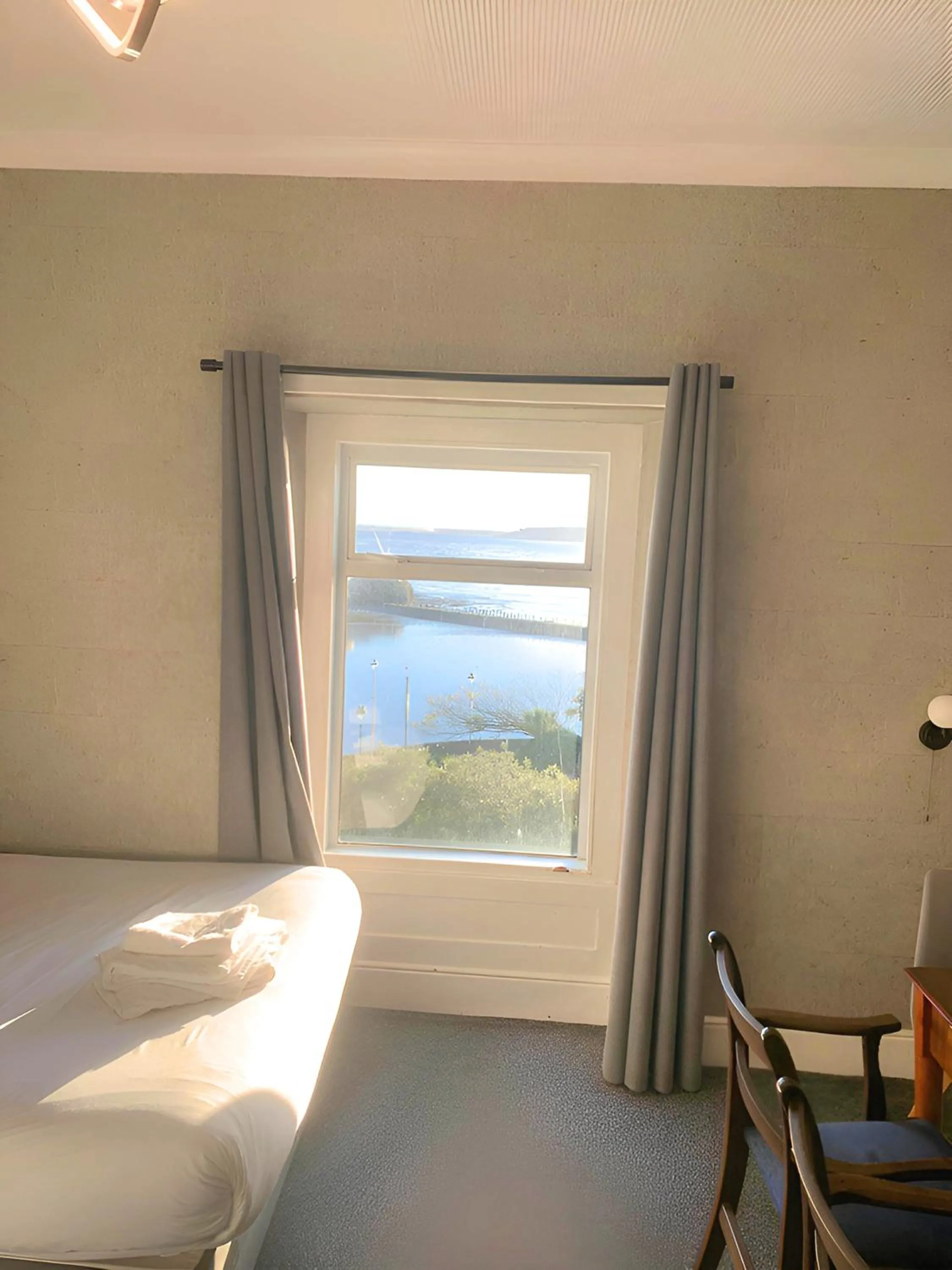 View (from property/room), Bed in Savoy Hotel