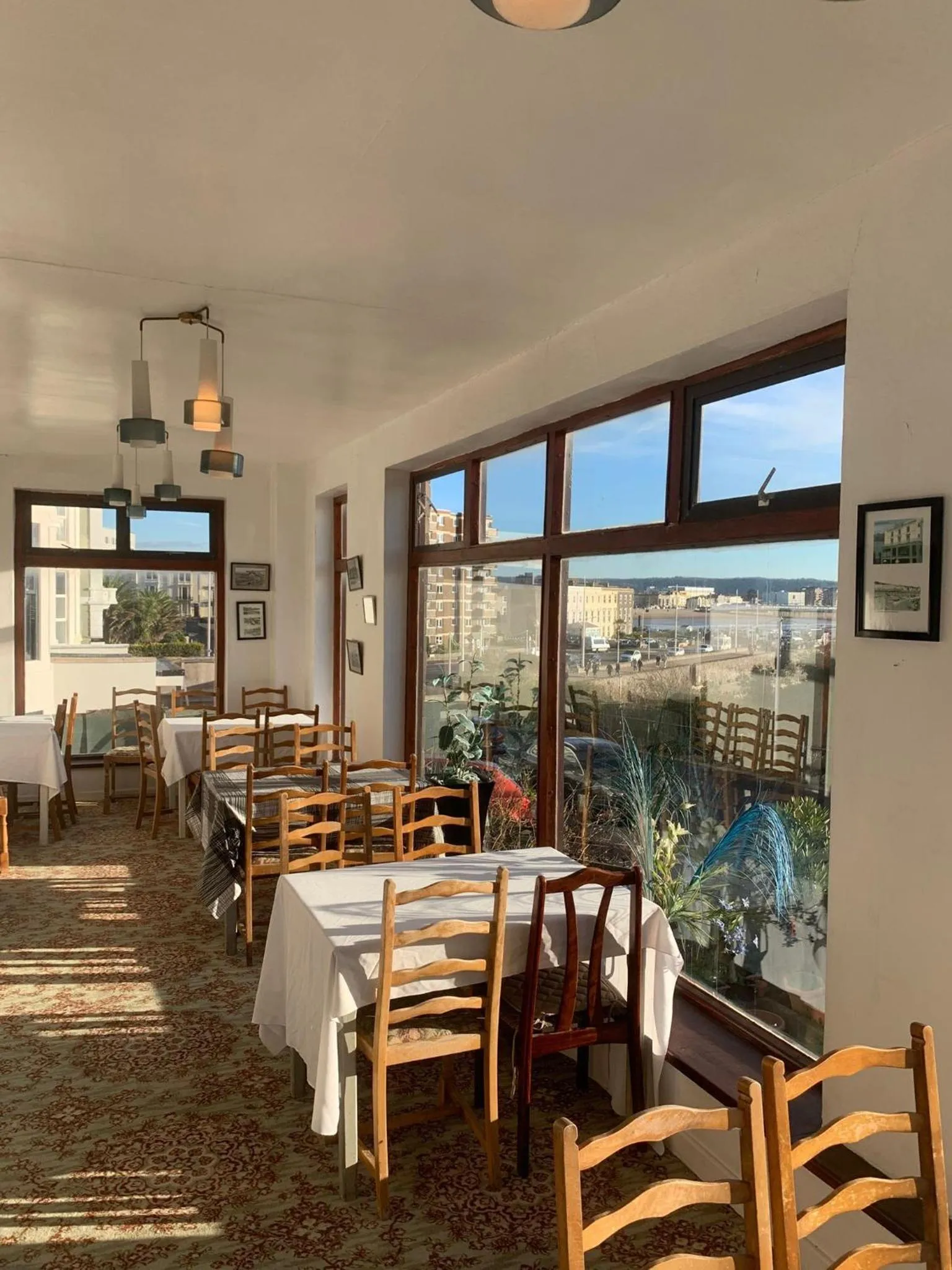 Dining area in Savoy Hotel