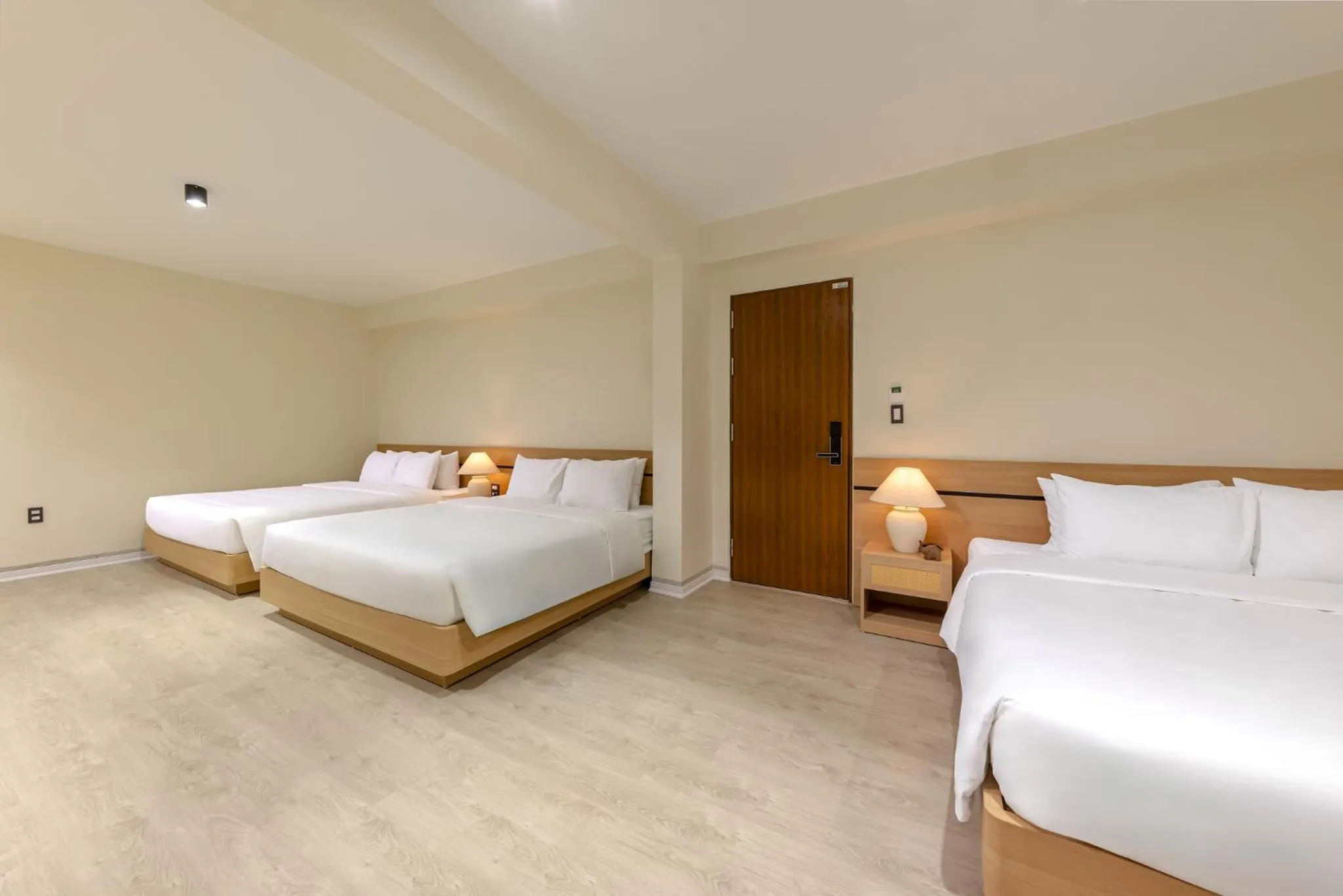 Bed in Green Bay Hotel Ninh Bình