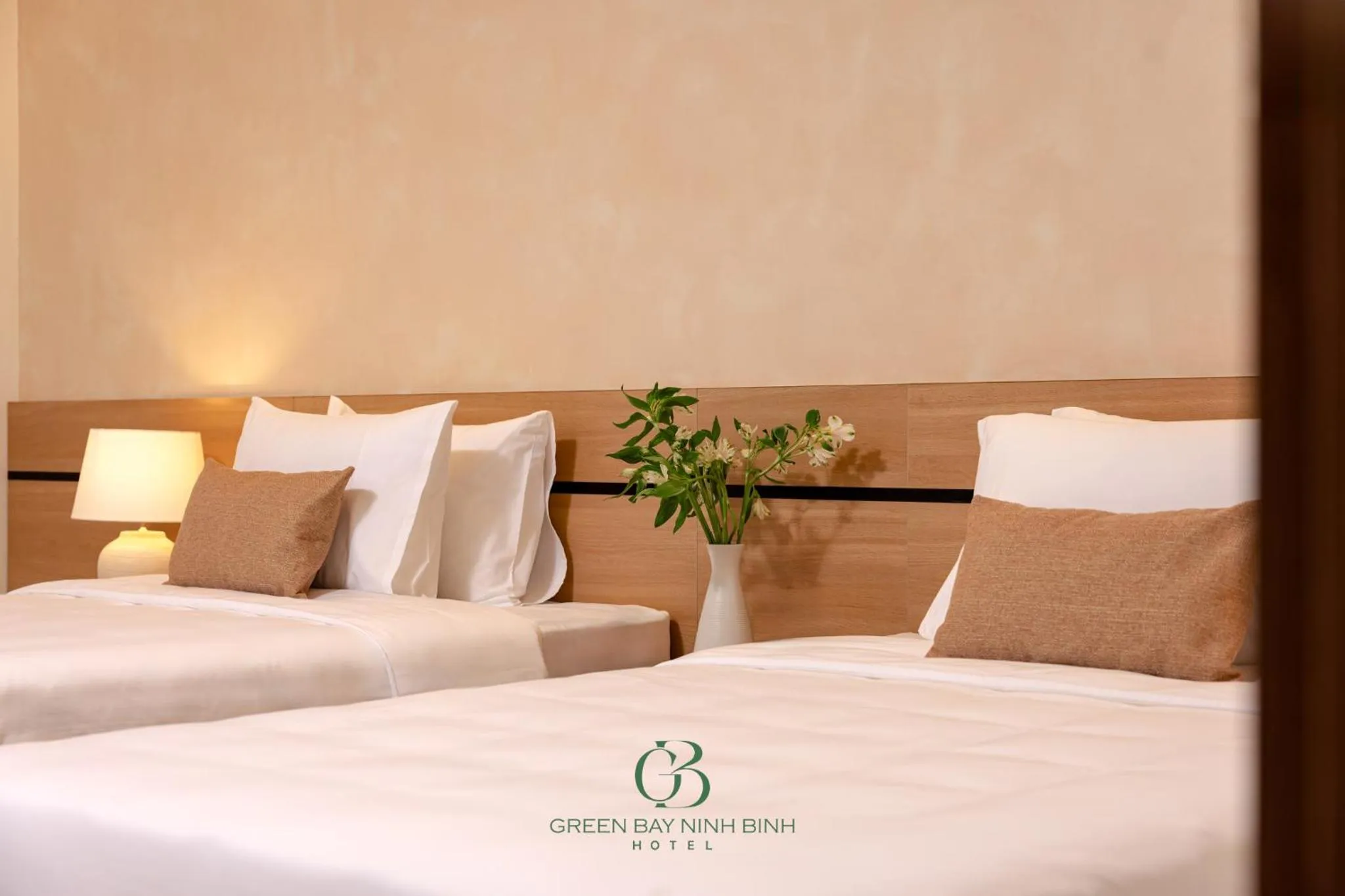 Bed in Green Bay Hotel Ninh Bình