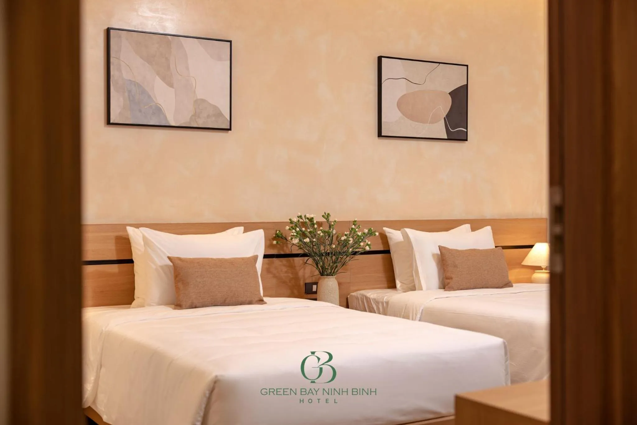 Bed in Green Bay Hotel Ninh Bình