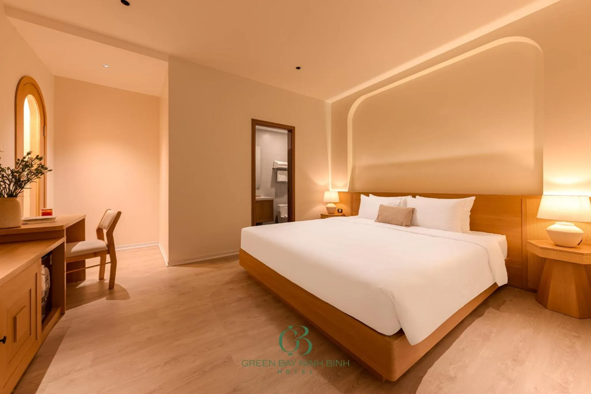 Bed in Green Bay Hotel Ninh Bình