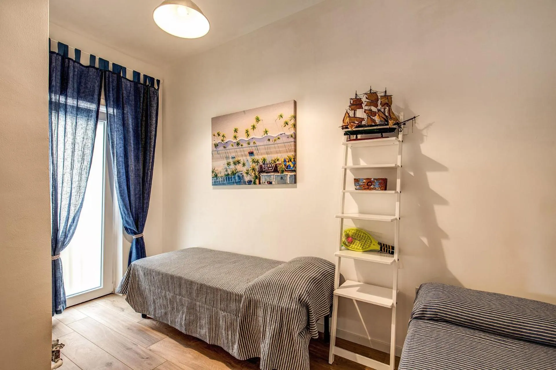 Photo of the whole room, Bed in Seaside Rome