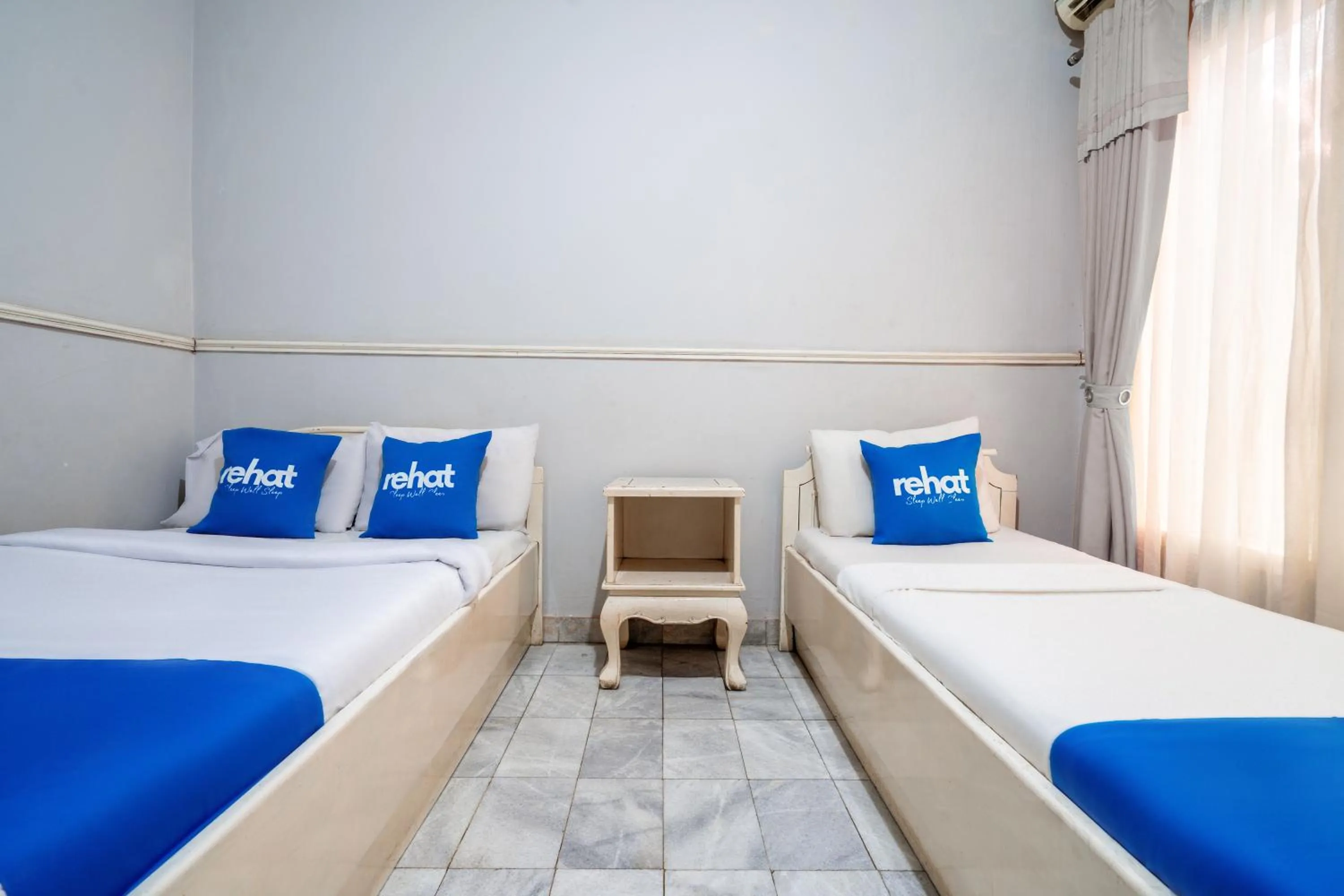 Bed in Rehat at Hotel Patradissa Stasiun Bandung