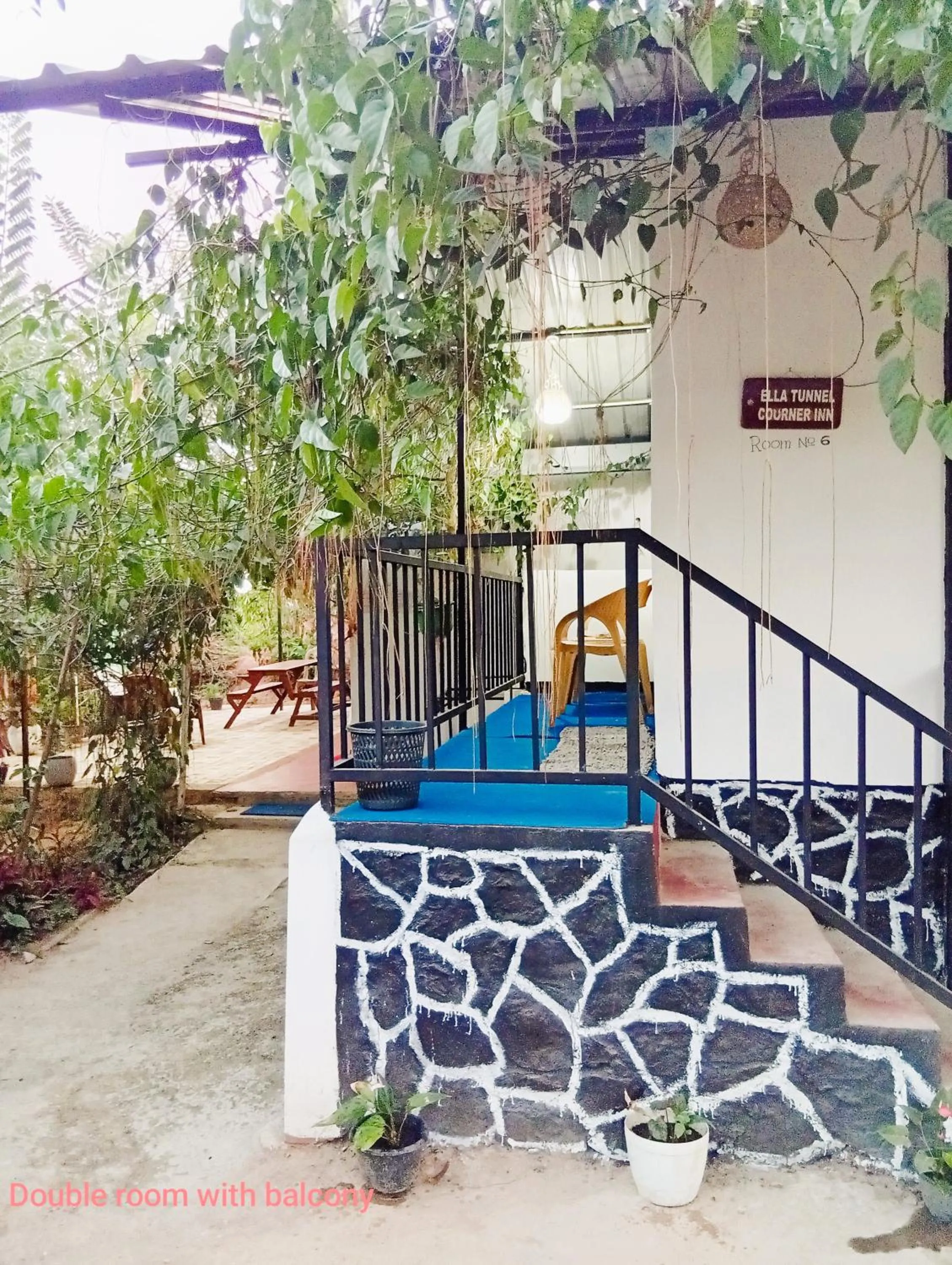 Ella Tunnel Corner Inn