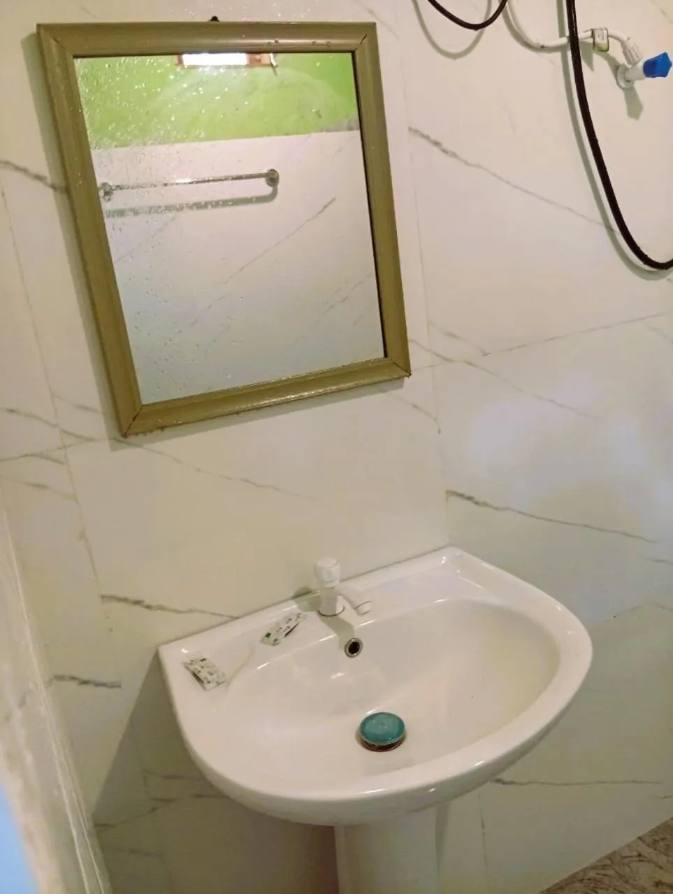 Ella Tunnel Corner Inn