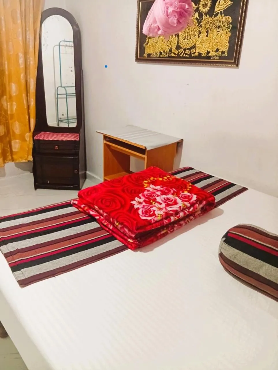 Bed in Ella Tunnel Corner Inn