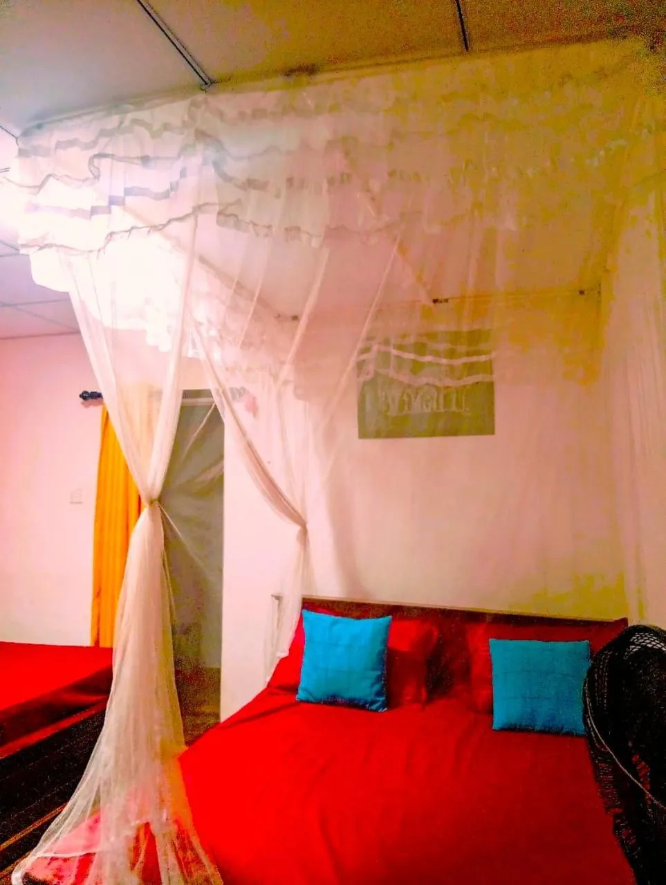 Bed in Ella Tunnel Corner Inn