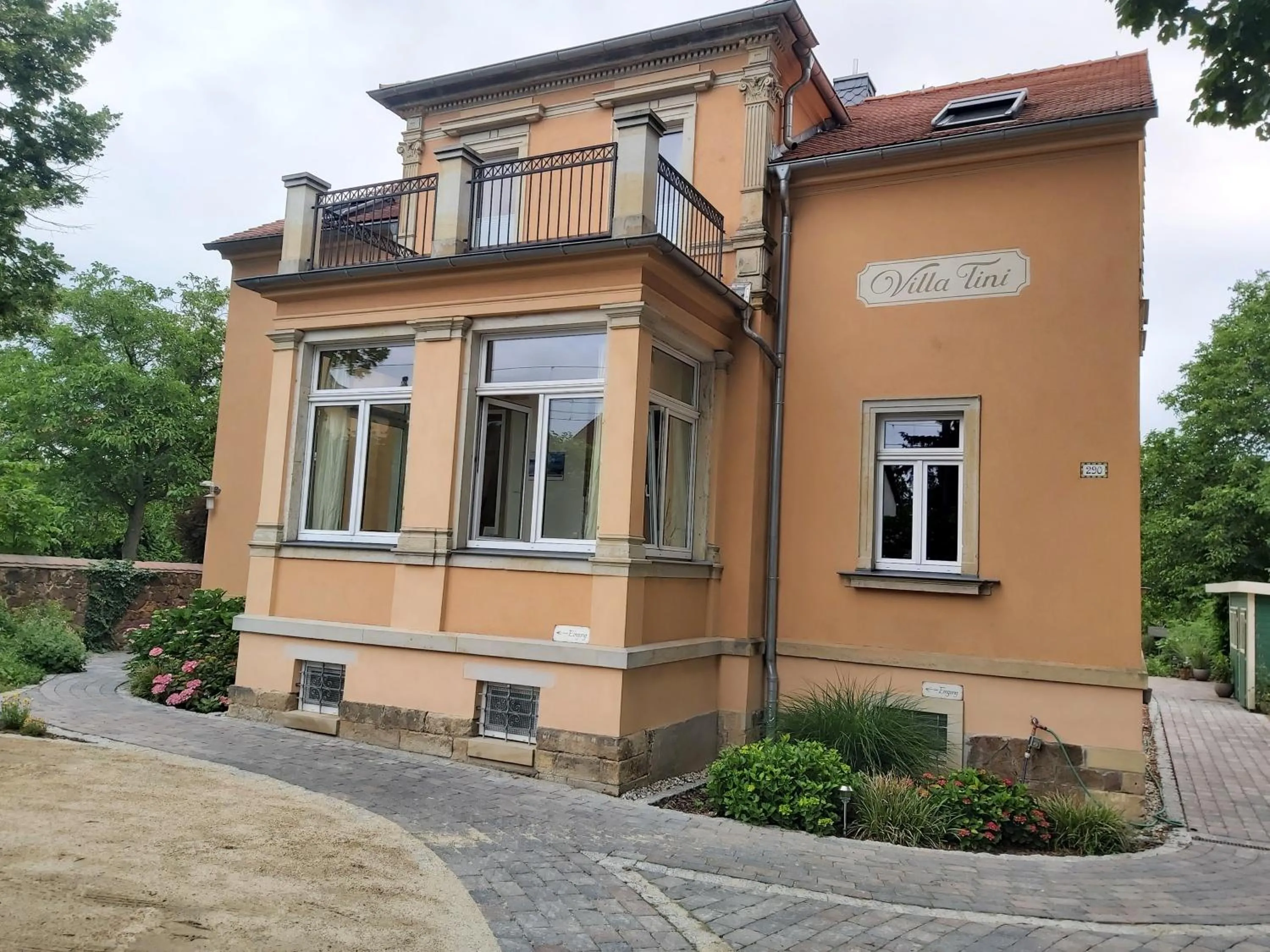 Villa Tini