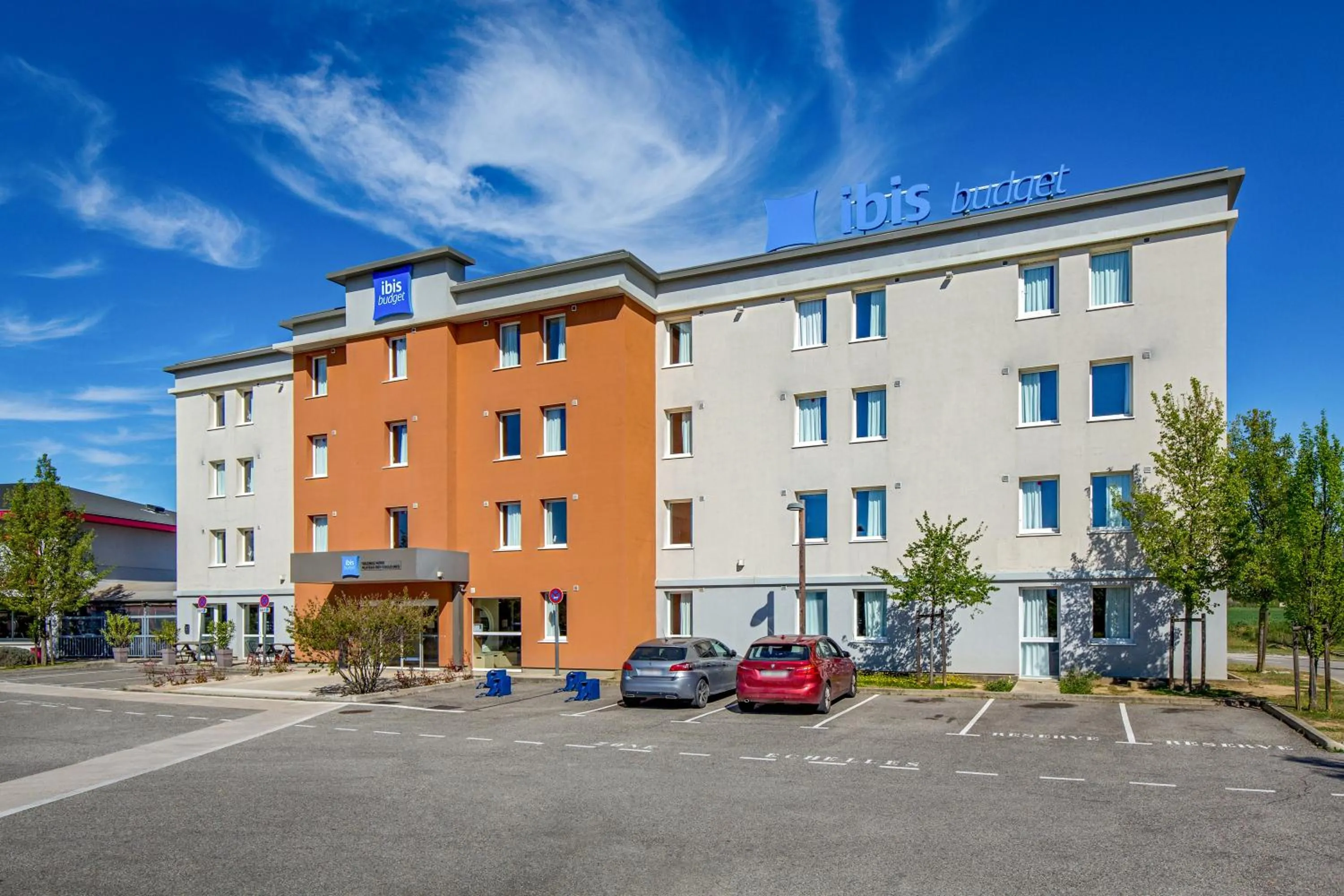 Property building in ibis budget Valence Nord Plateau des Couleures
