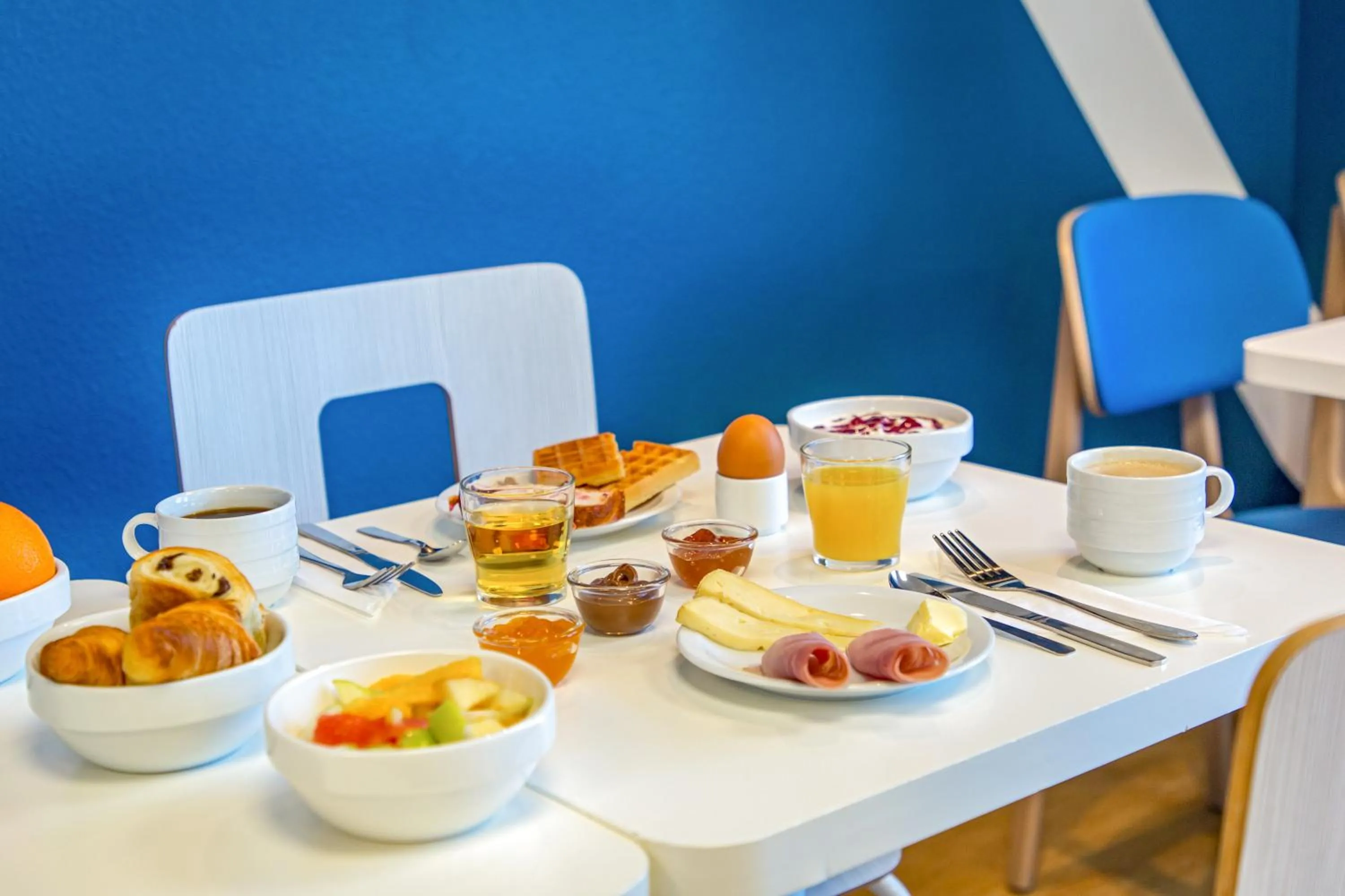 Breakfast in ibis budget Valence Nord Plateau des Couleures
