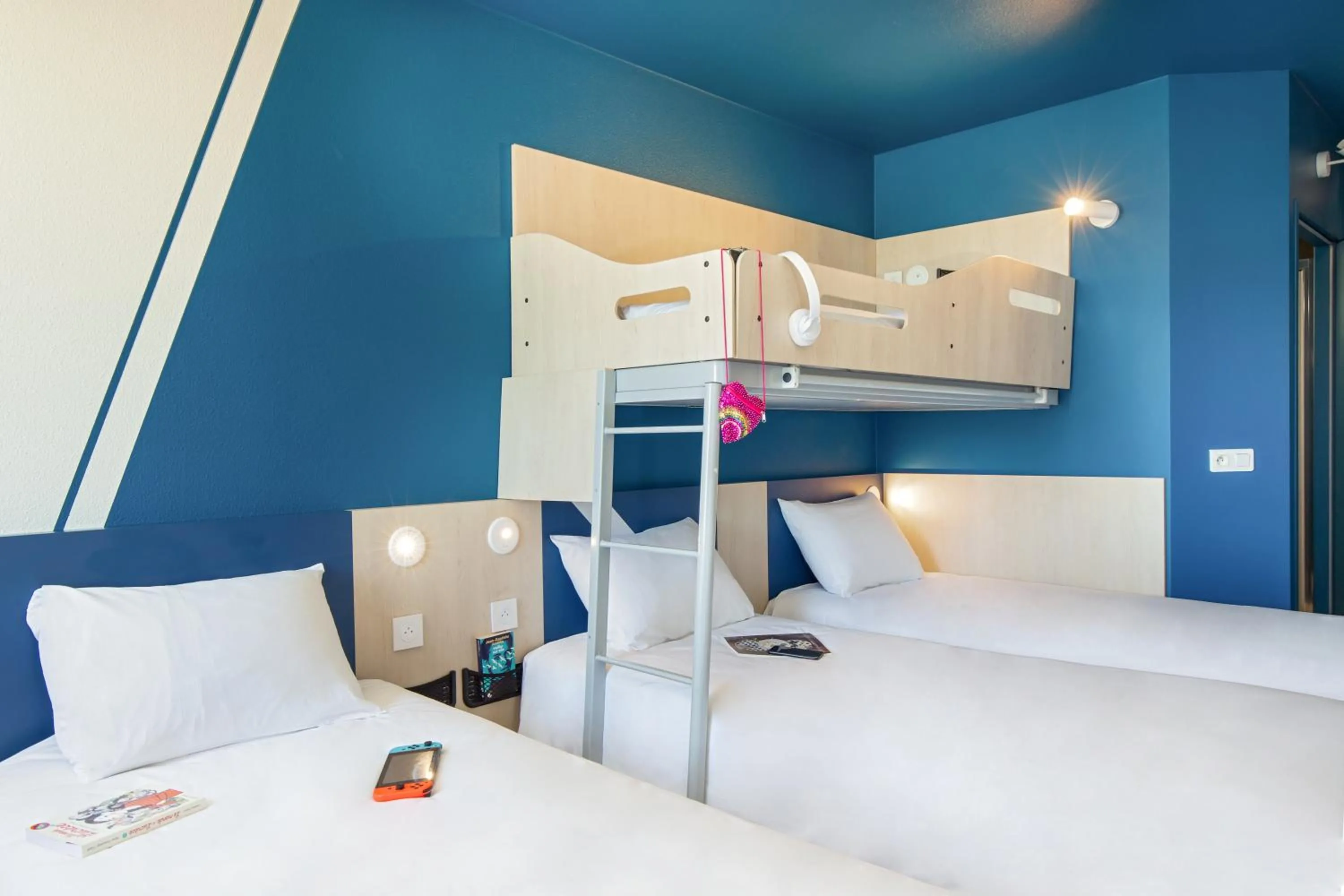 Photo of the whole room, Bed in ibis budget Valence Nord Plateau des Couleures