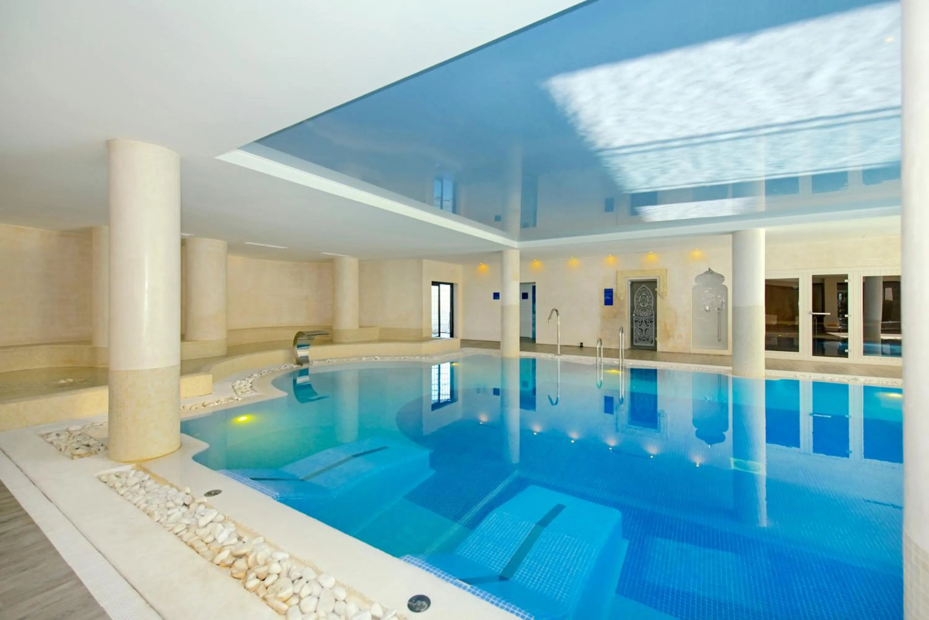 Swimming pool in Iberostar Waves Royal Andalus