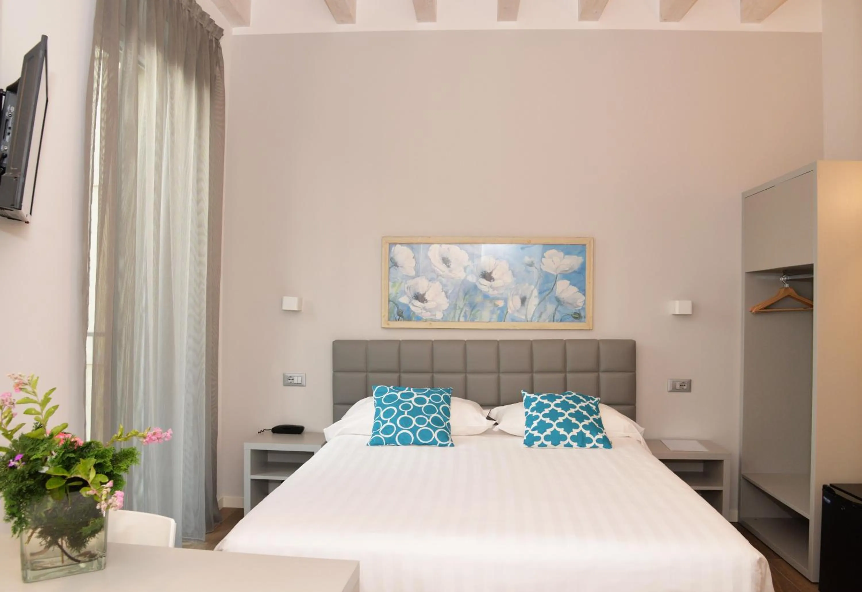 Bed in Hotel Quarcino