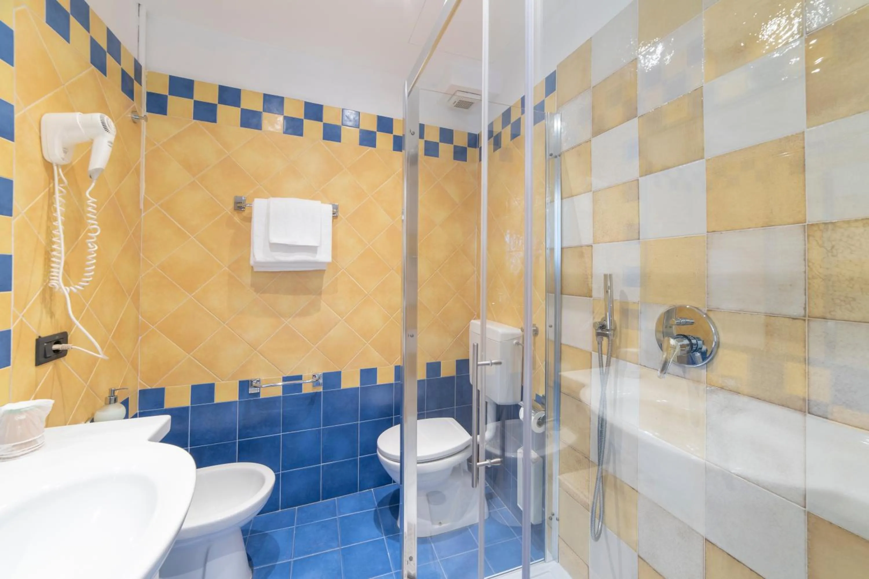 Triple Room in Dependance Pesce d'Oro