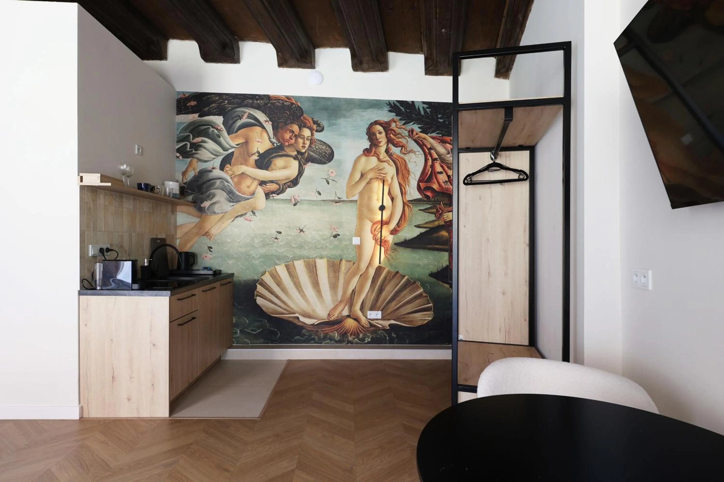 TV and multimedia in Hetman Main Square Apartments