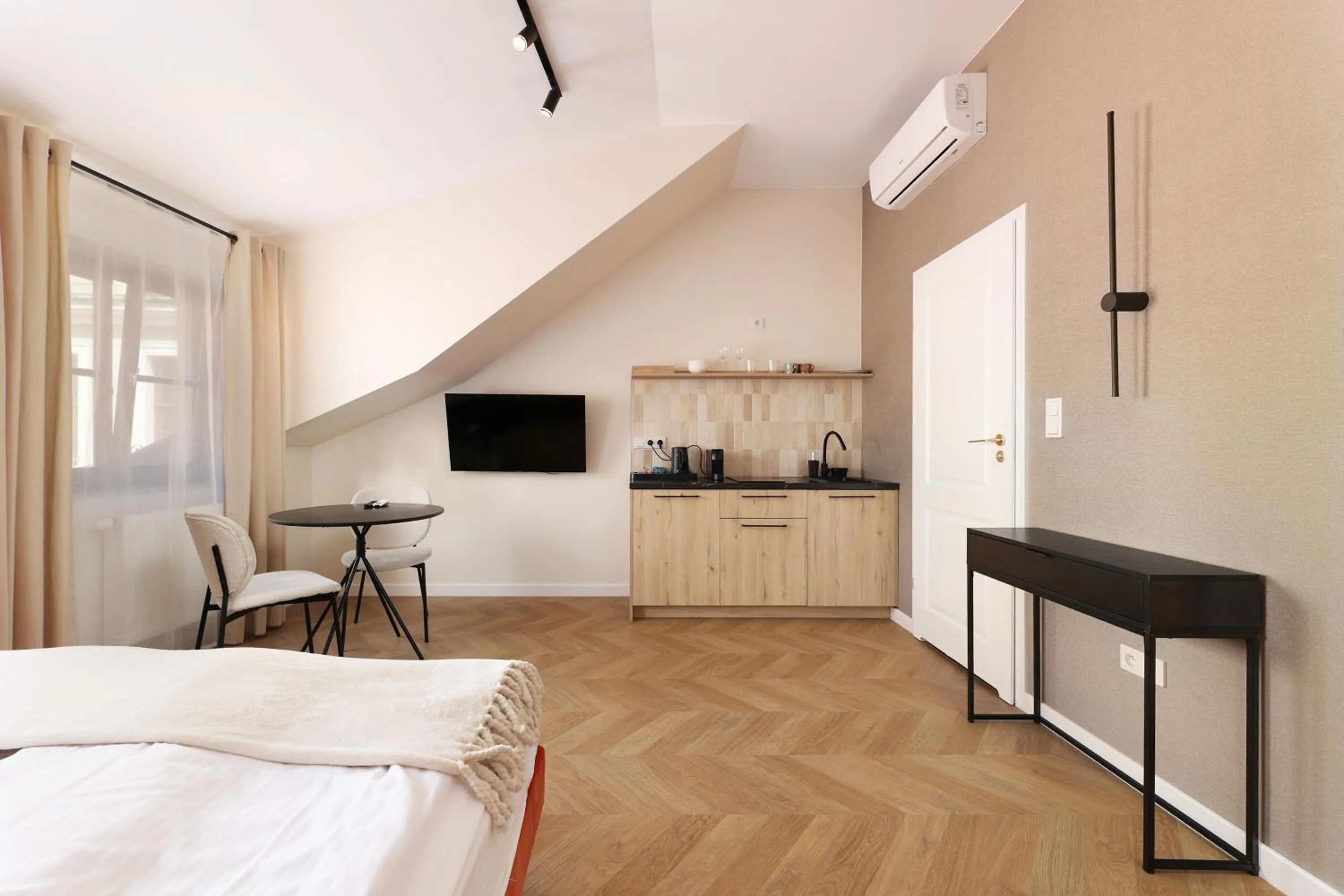 Bed in Hetman Main Square Apartments