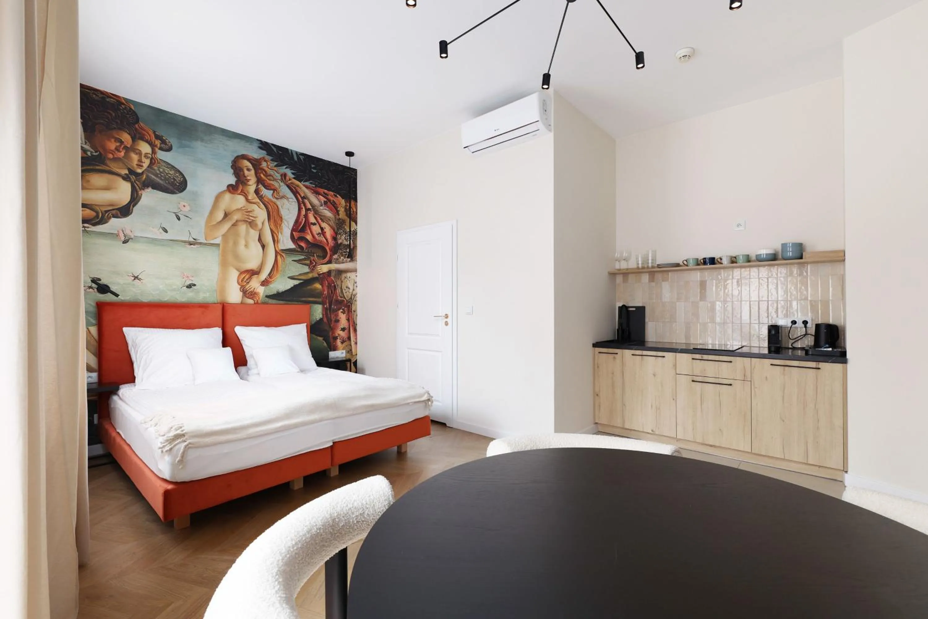 Bed in Hetman Main Square Apartments