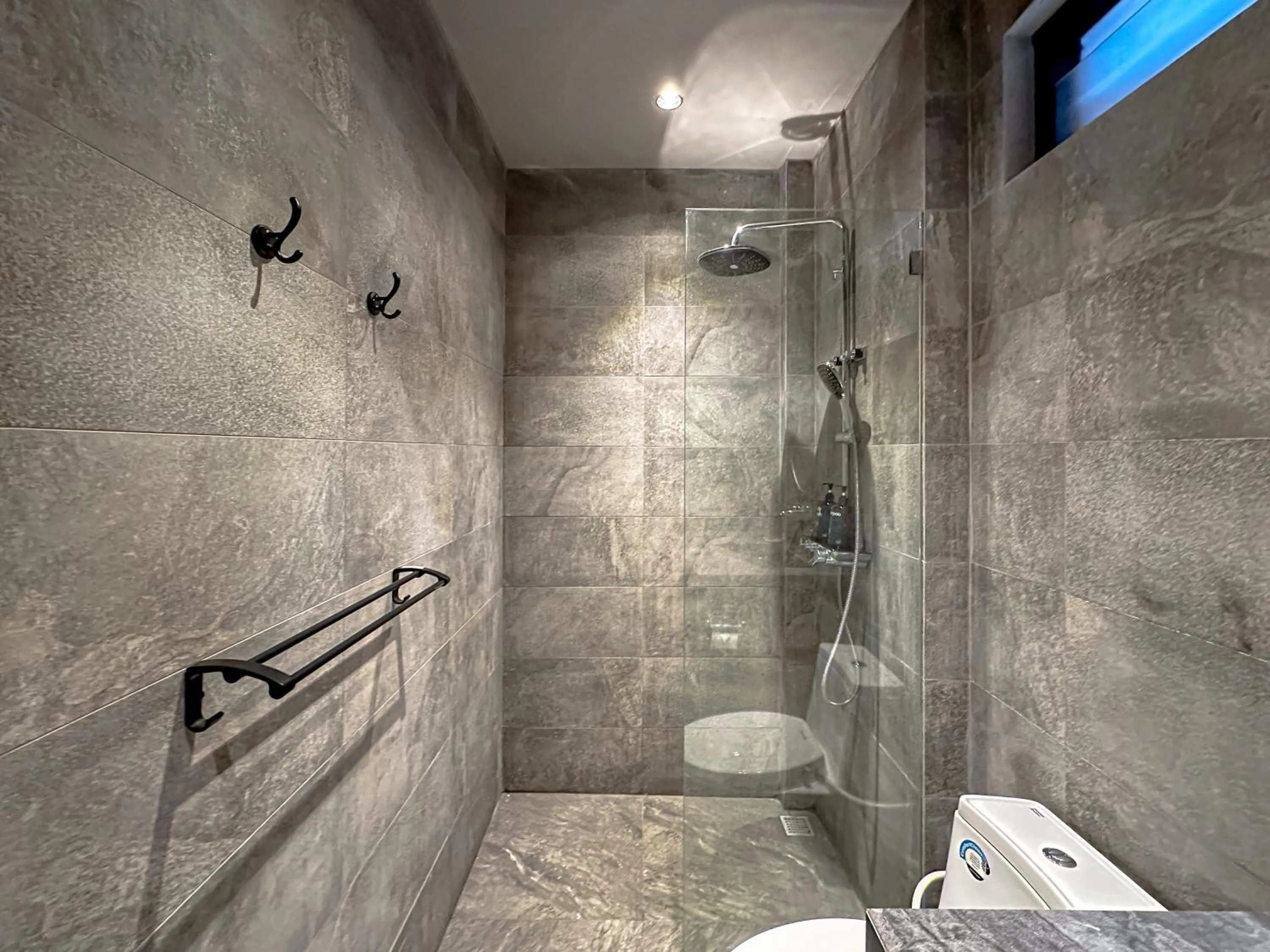 Bathroom in Balvanta Coliving