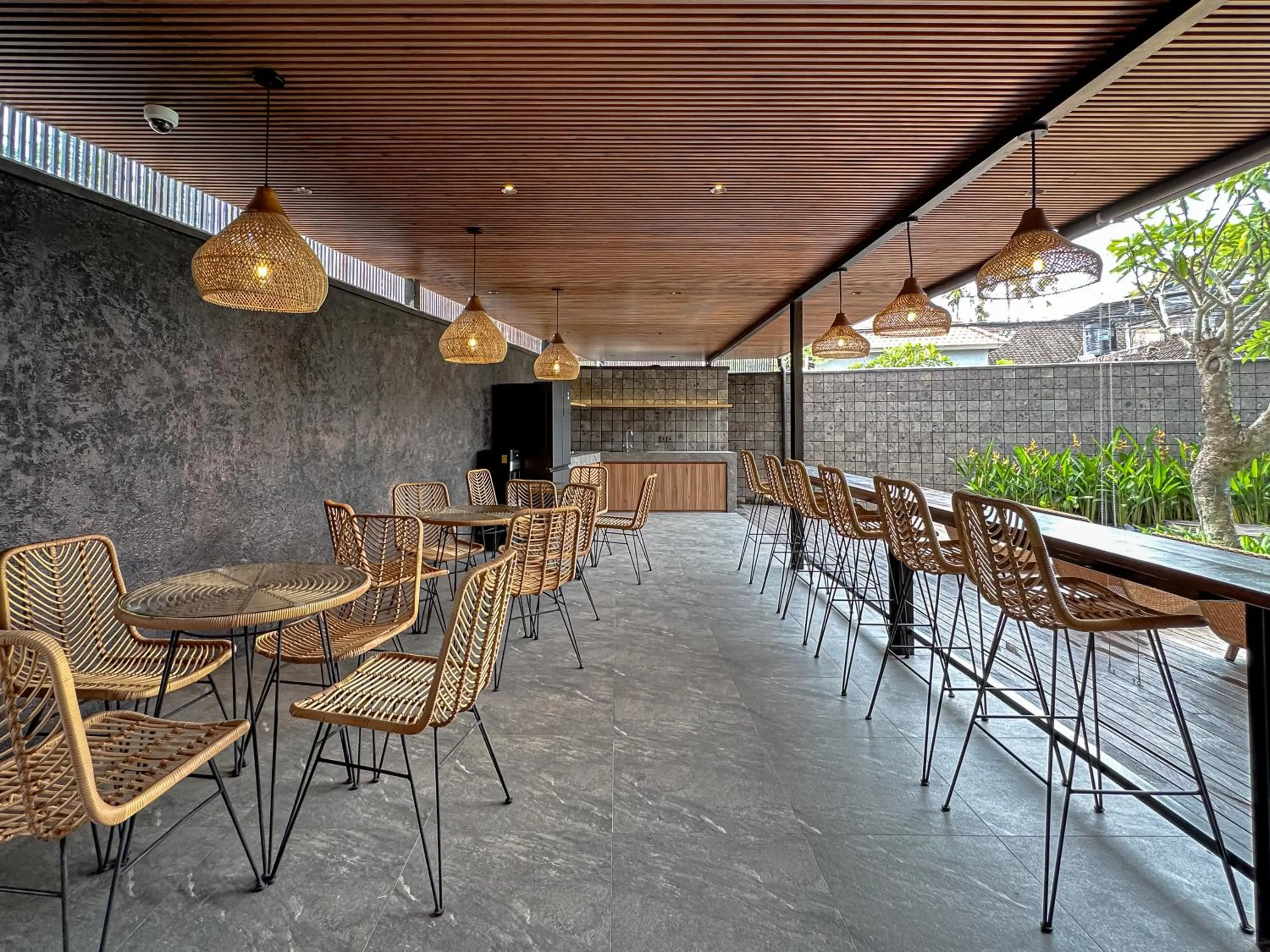 Dining area in Balvanta Coliving
