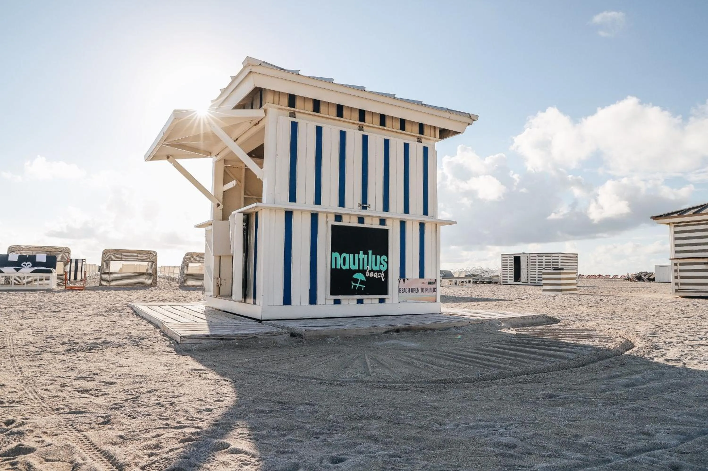 Beach in Nautilus Sonesta Miami Beach