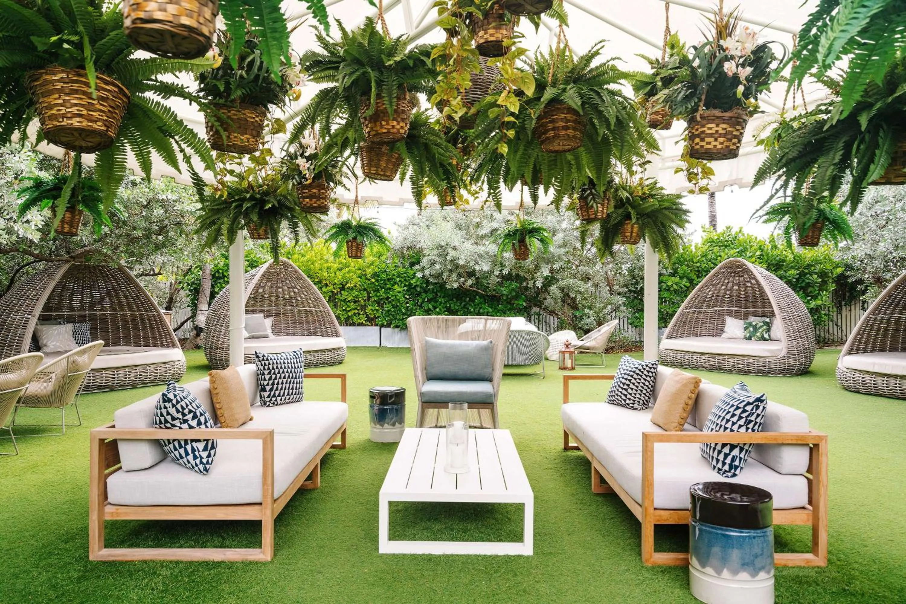 Beach in Nautilus Sonesta Miami Beach