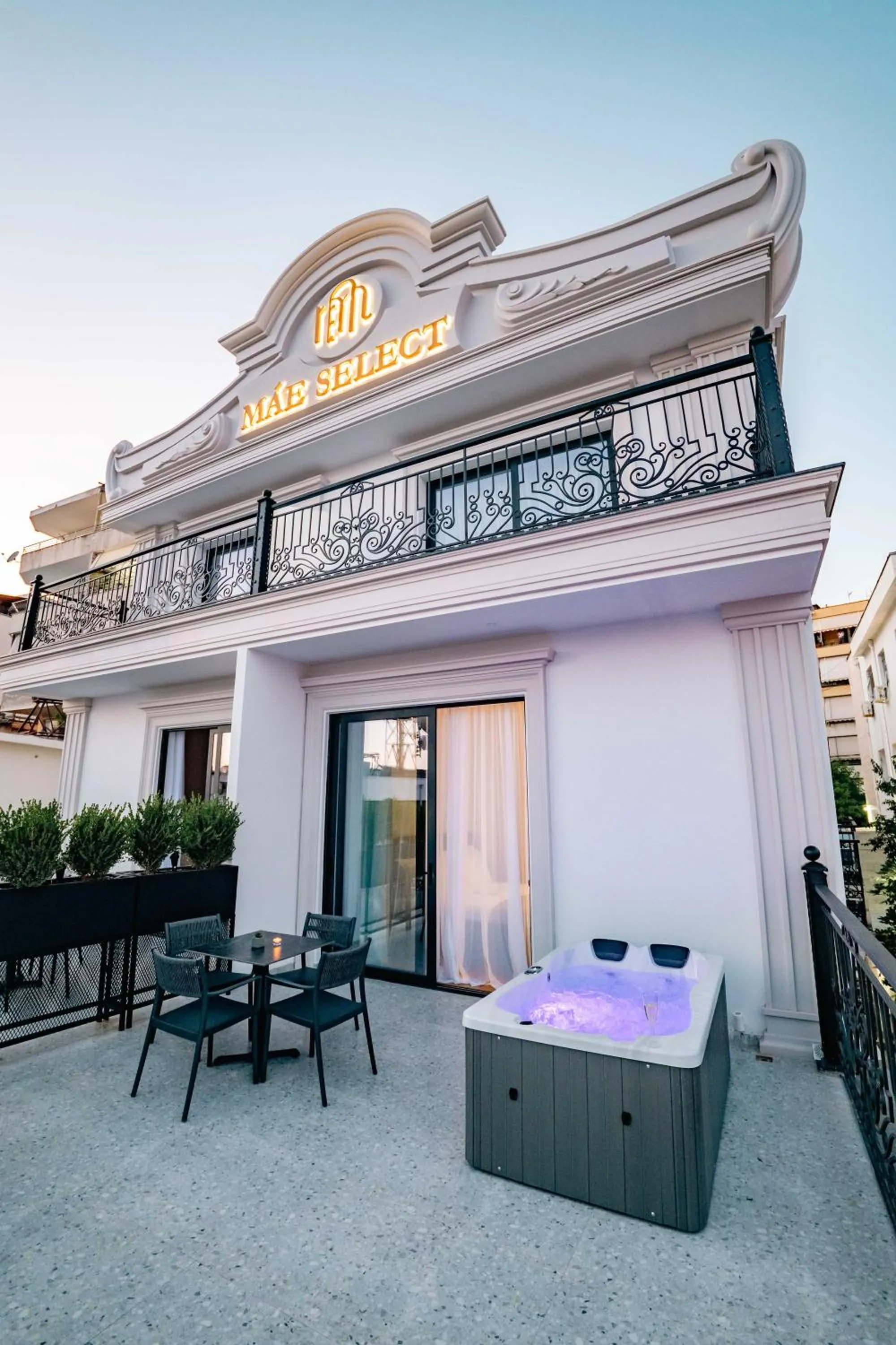 Property building in Mae Select Hotel