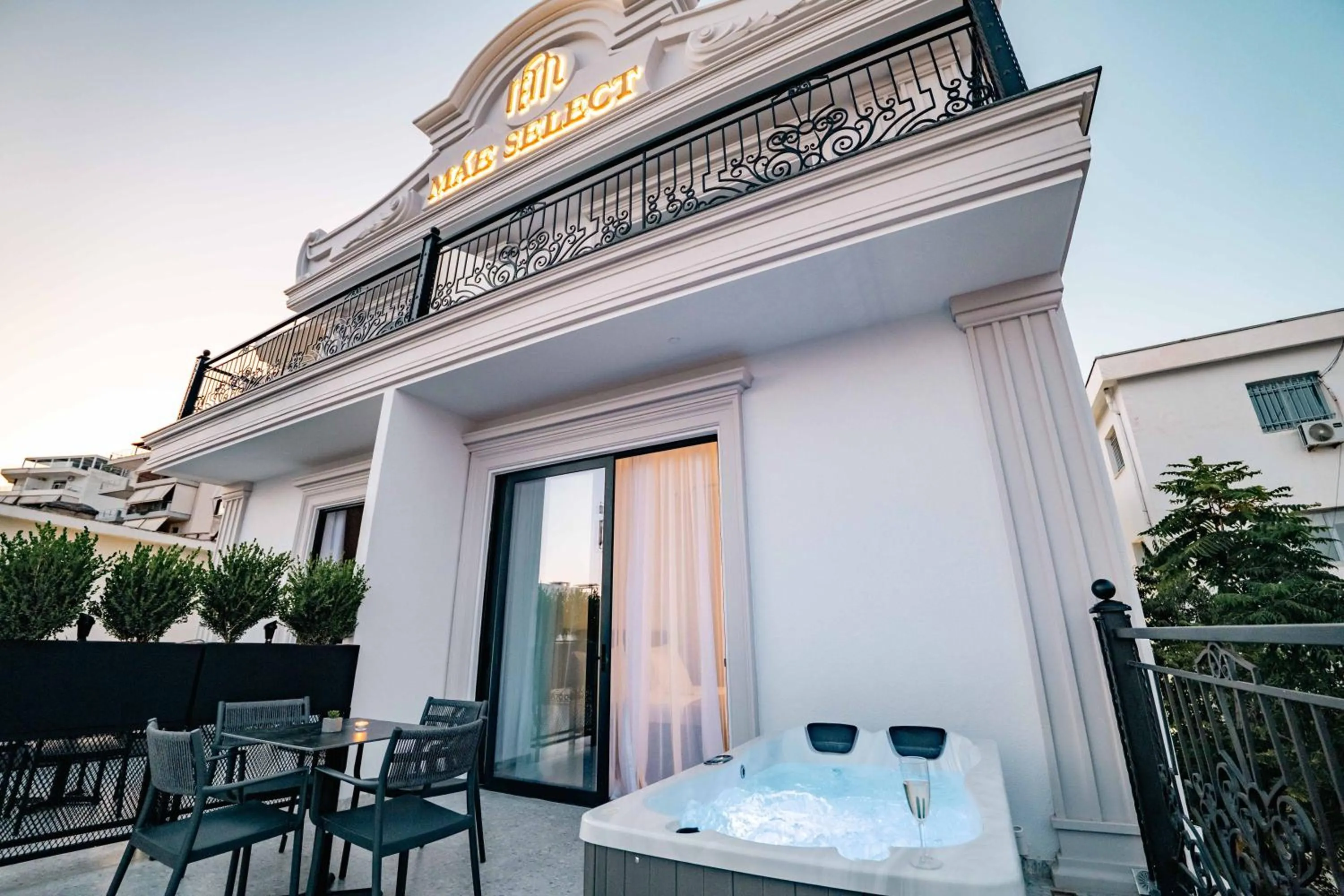 Property building in Mae Select Hotel