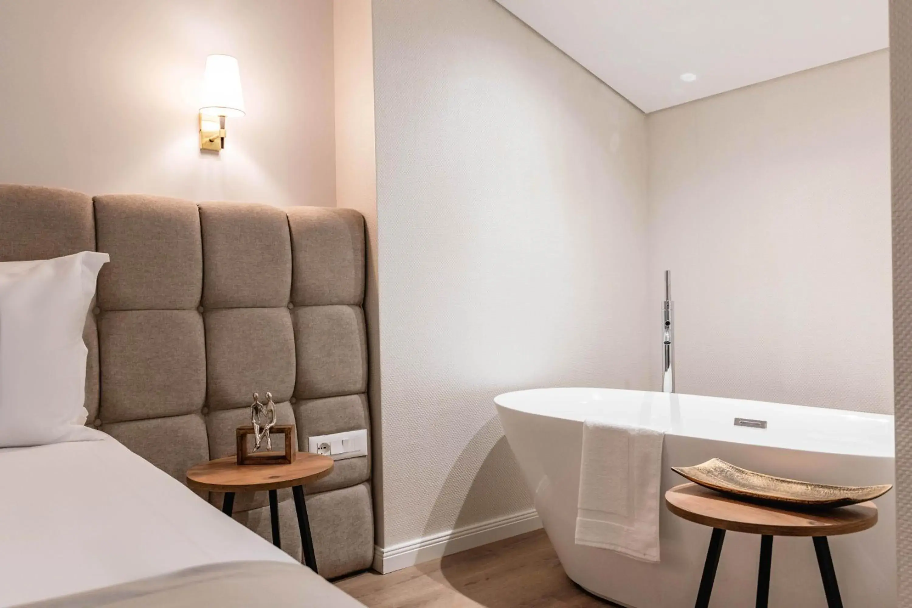 Deluxe Double Room with Hot Tub in Mae Select Hotel Deluxe Double Room with Hot Tub in Mae Select Hotel