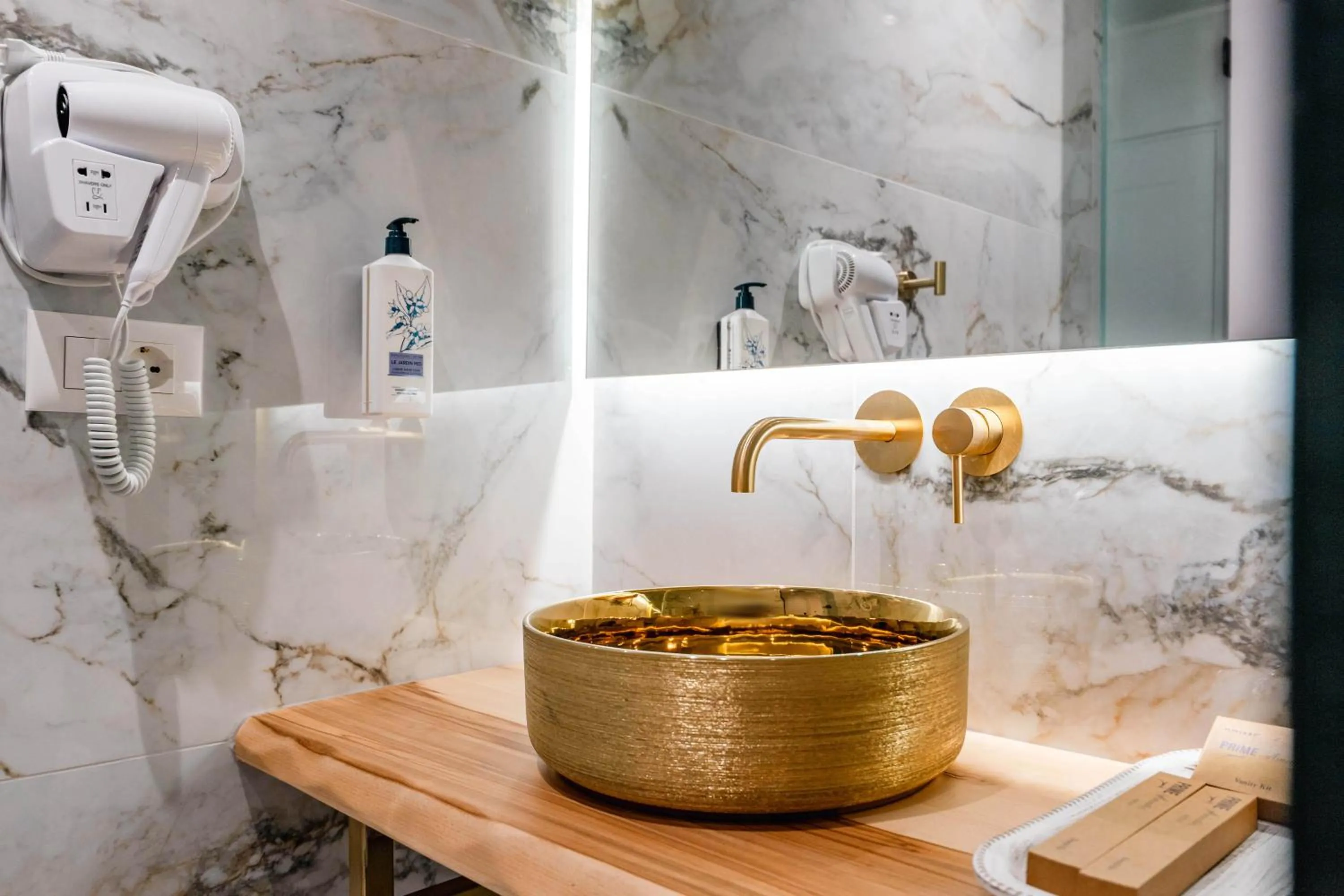 Bathroom in Mae Select Hotel