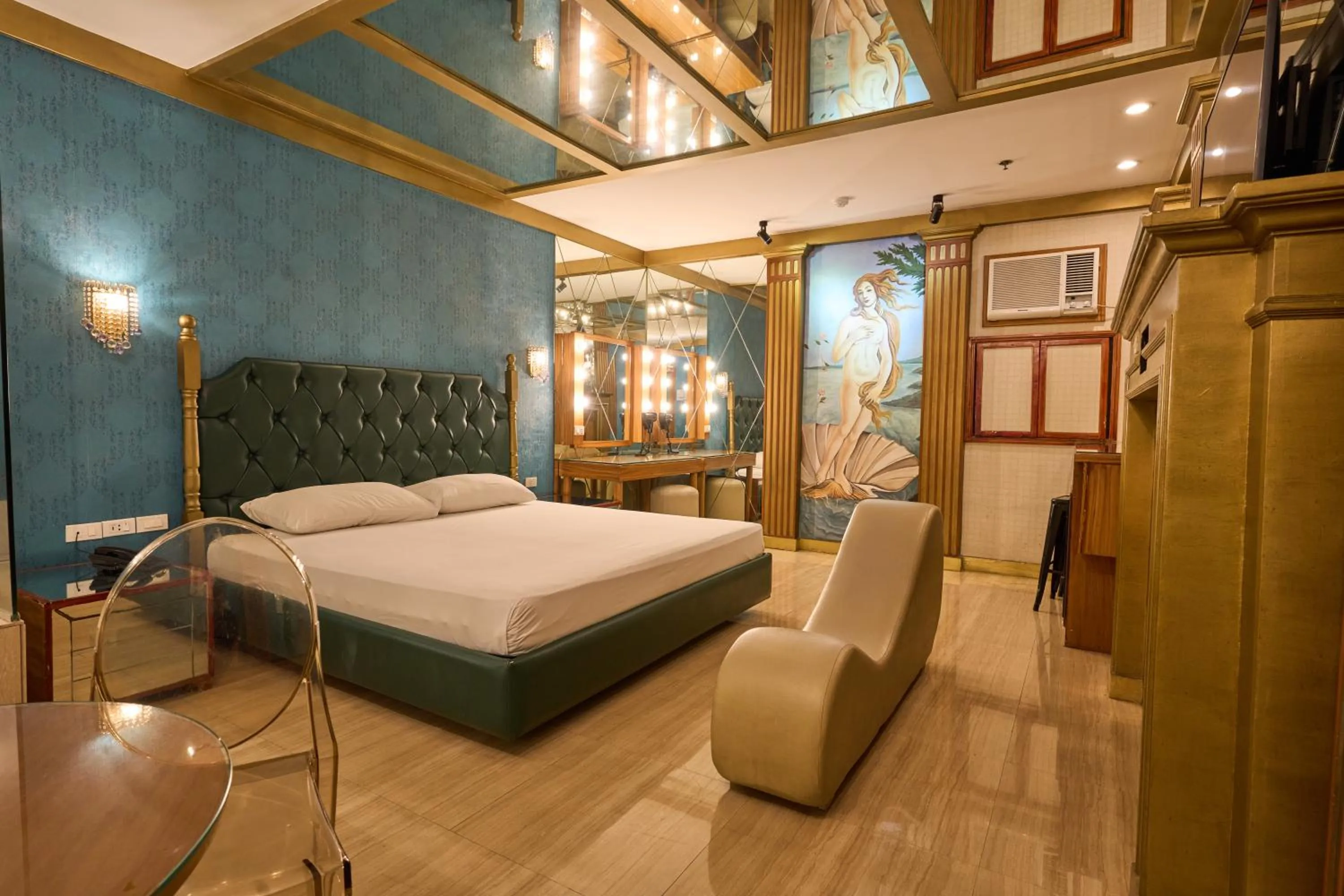 Bedroom, Bed in Victoria Court San Fernando