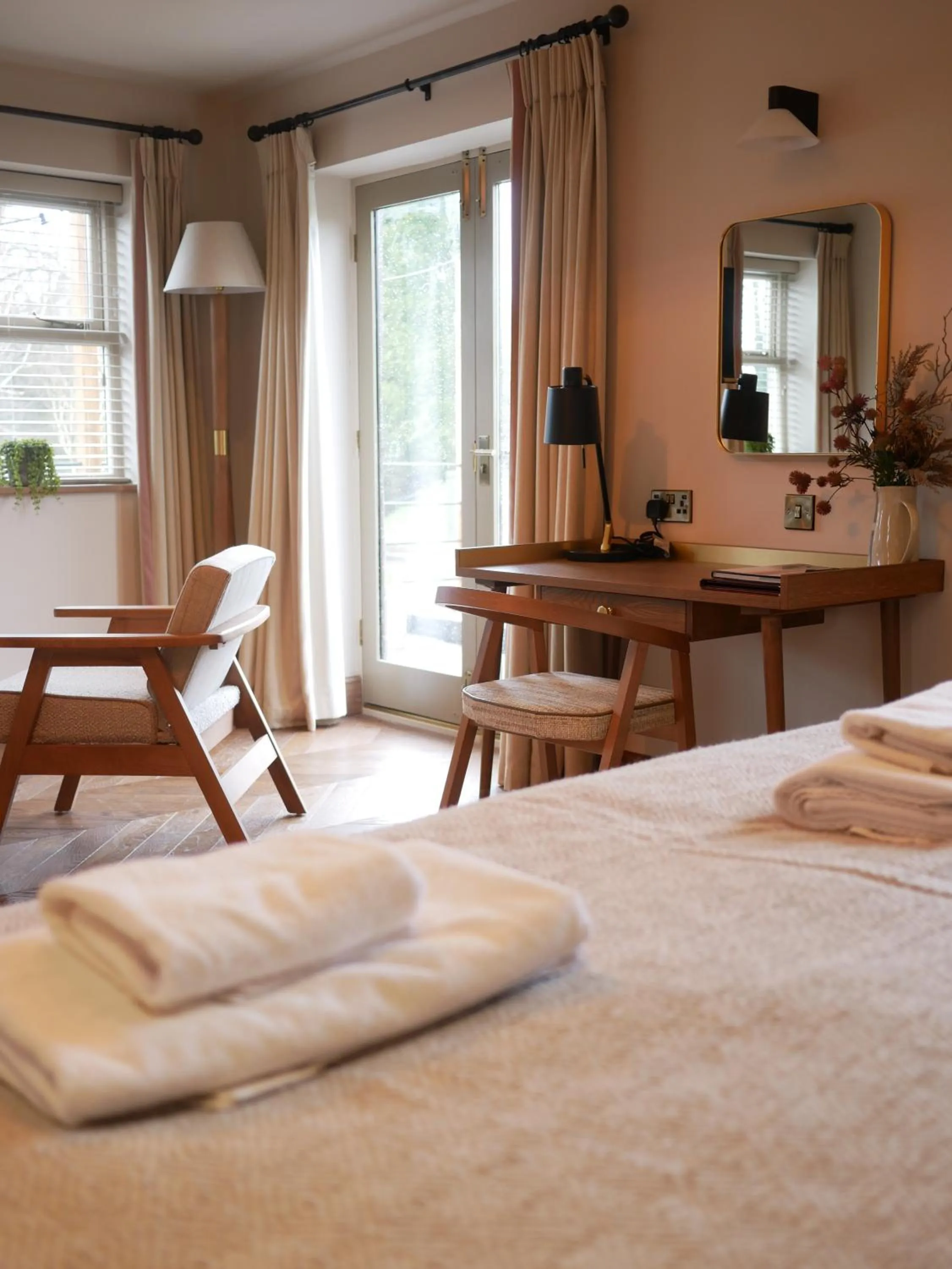 Bedroom, Bed in The Tempest Arms