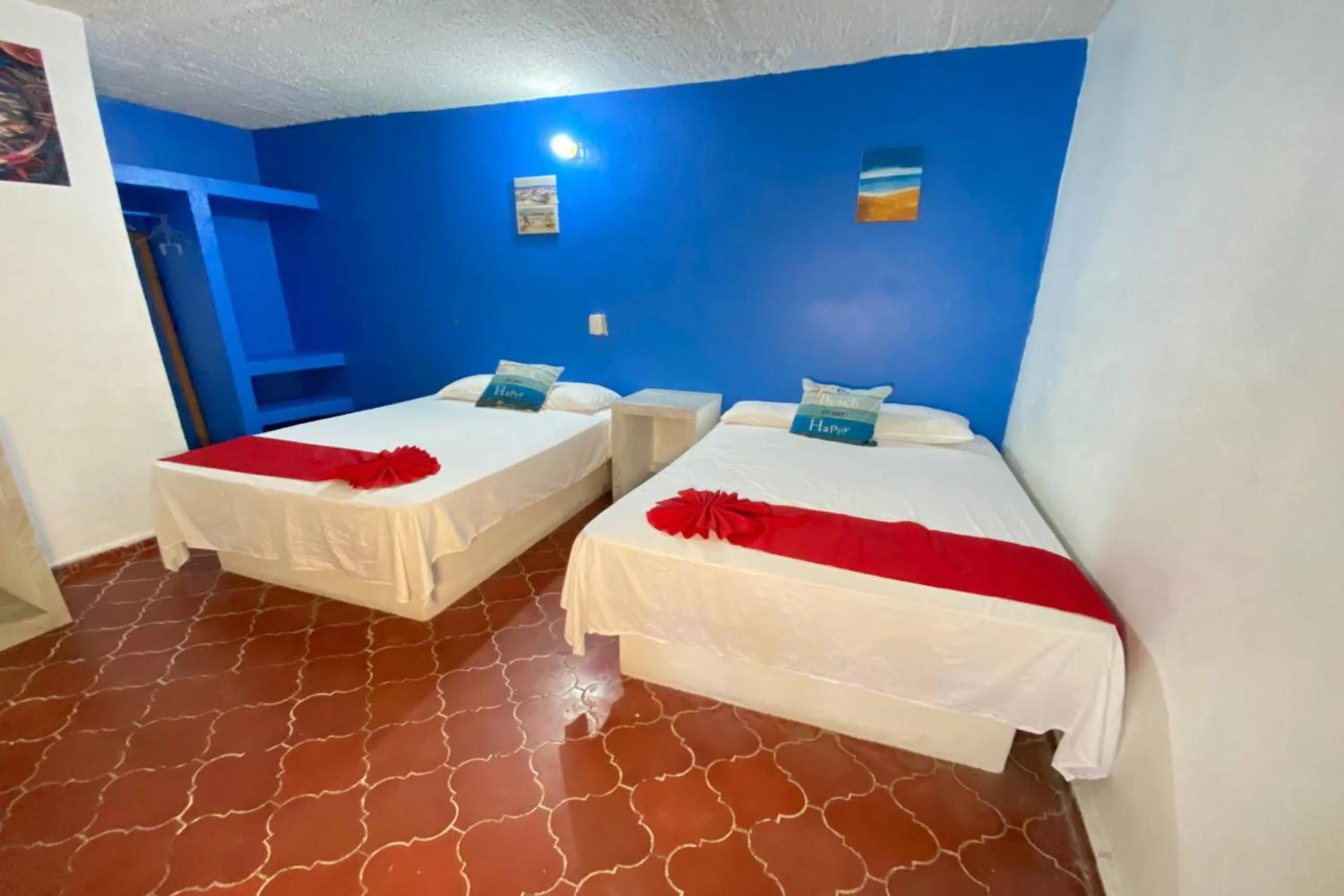 Bedroom, Bed in OYO Hotel Zihuatanejo Malibu