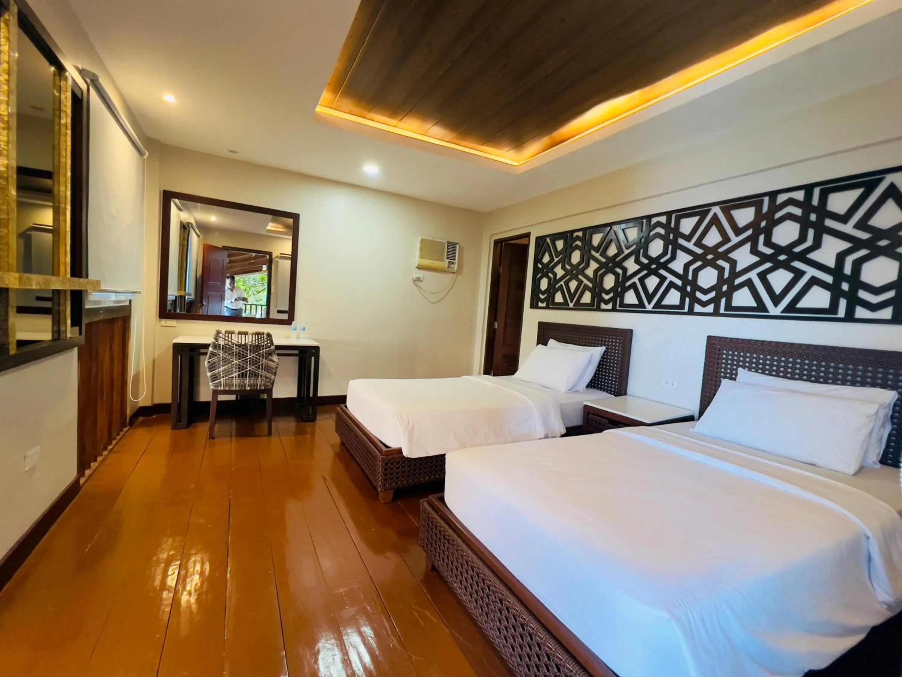 Bed in Alam Indah Beach Resort Busuanga