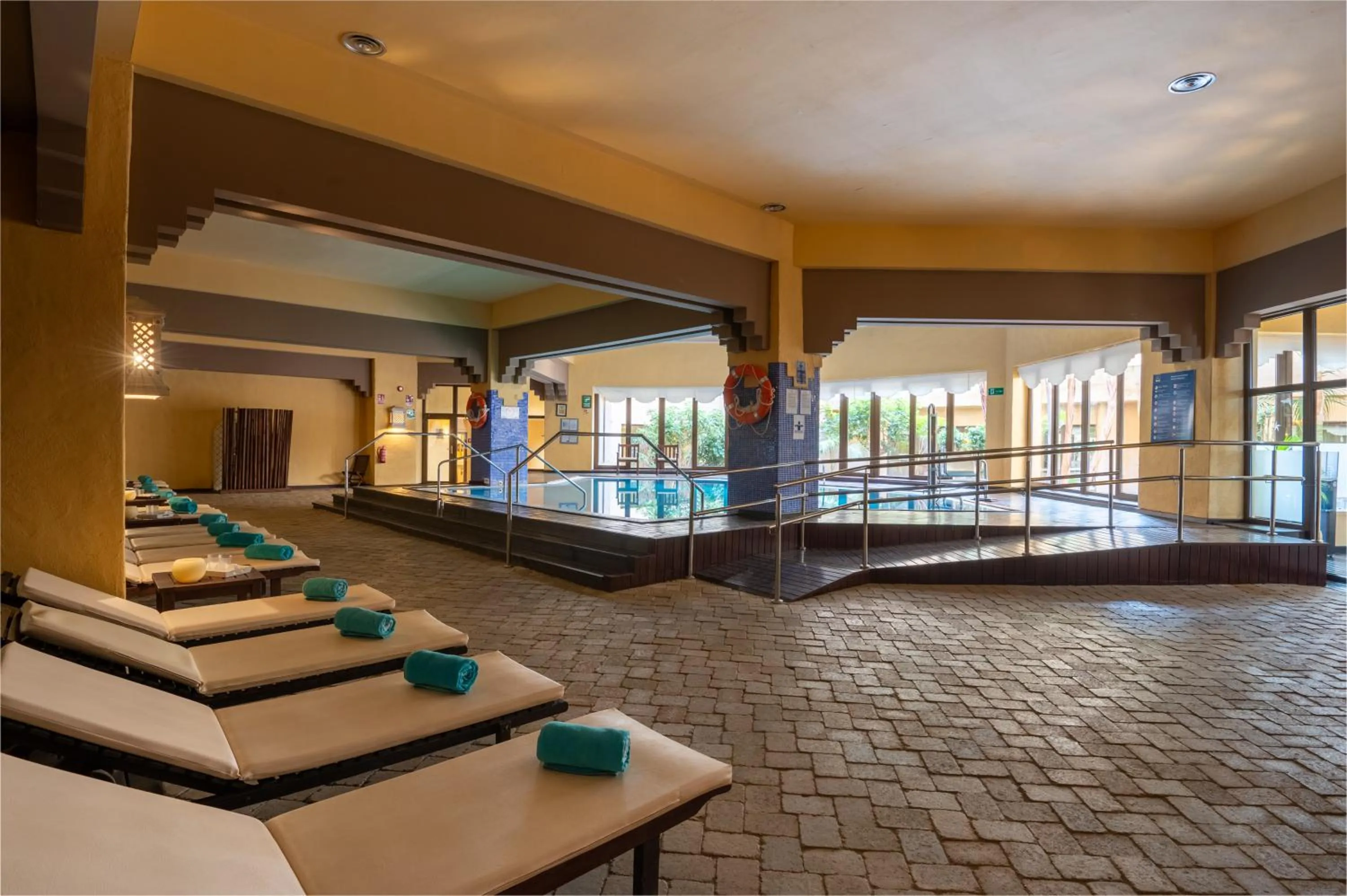 Spa and wellness centre/facilities, Swimming Pool in Iberostar Isla Canela
