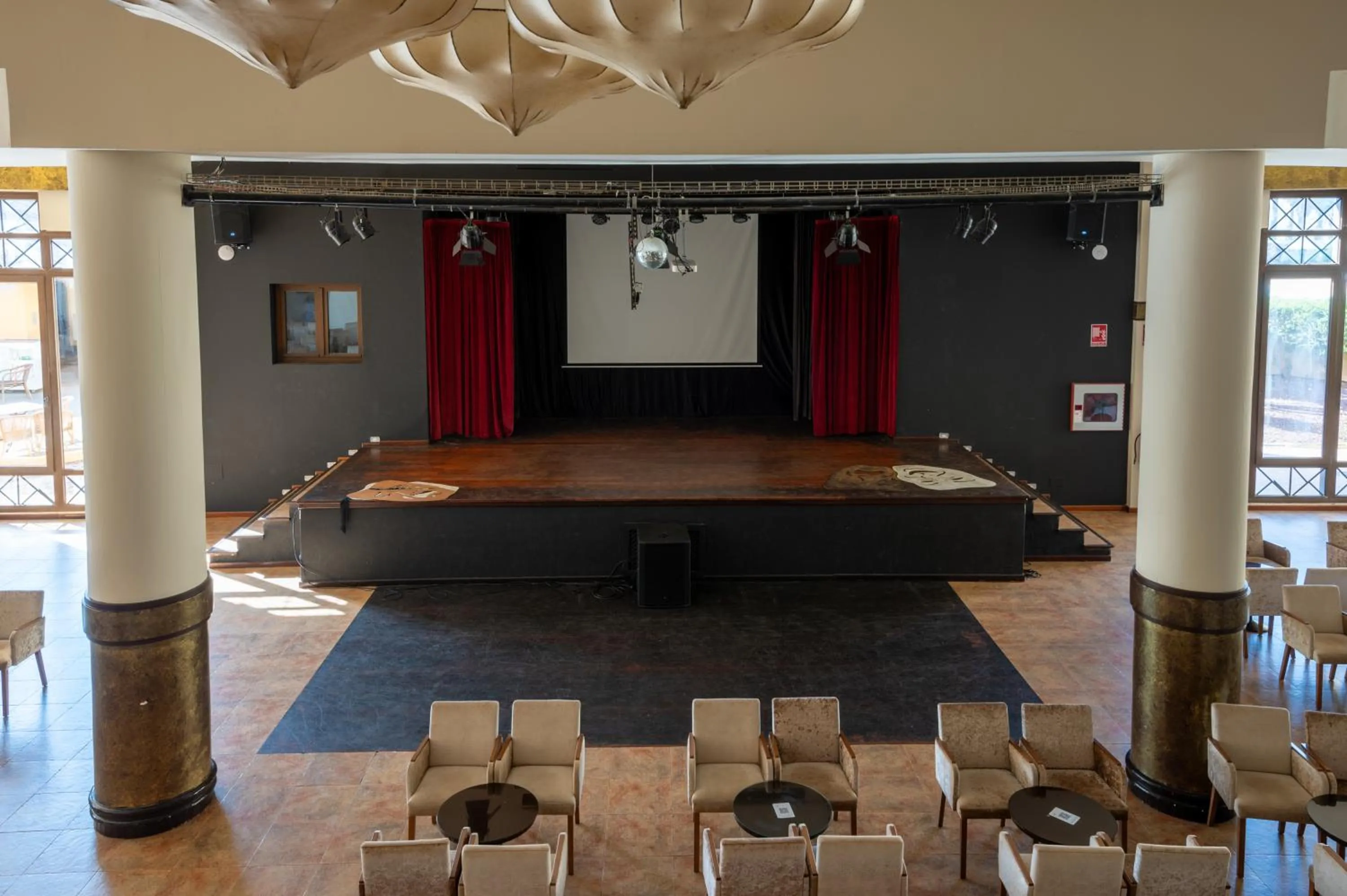 Lounge or bar in Iberostar Isla Canela