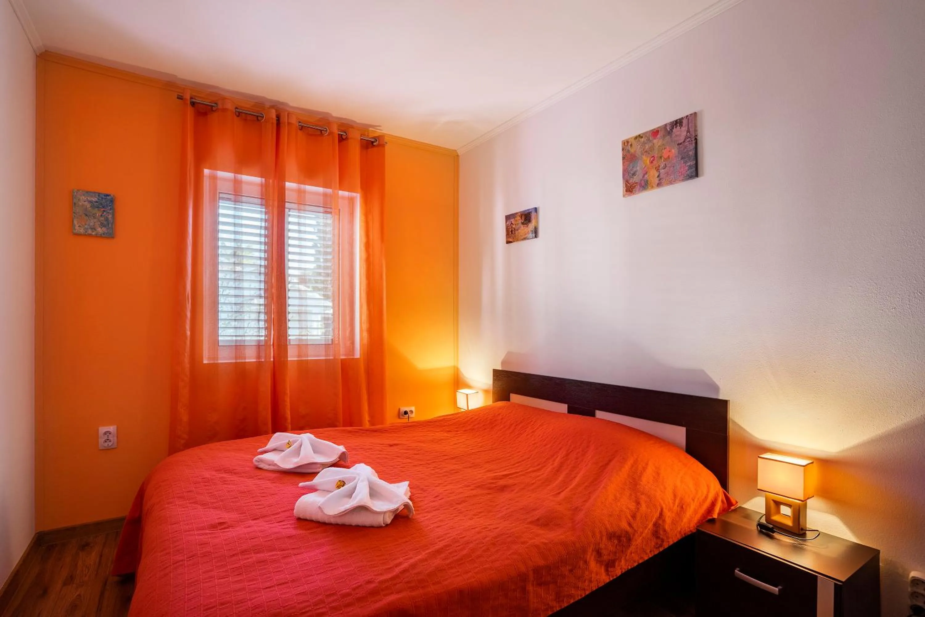 Bedroom, Bed in Apartments Viktoria
